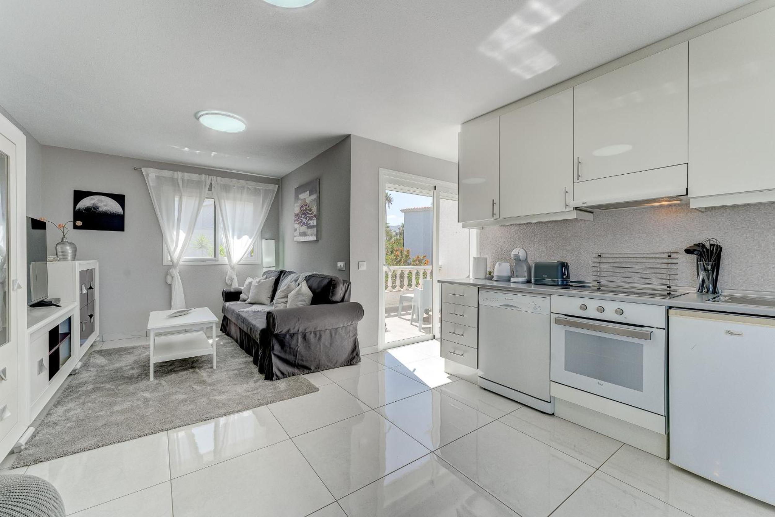 Sea View Penthouse Sunshine Urbania