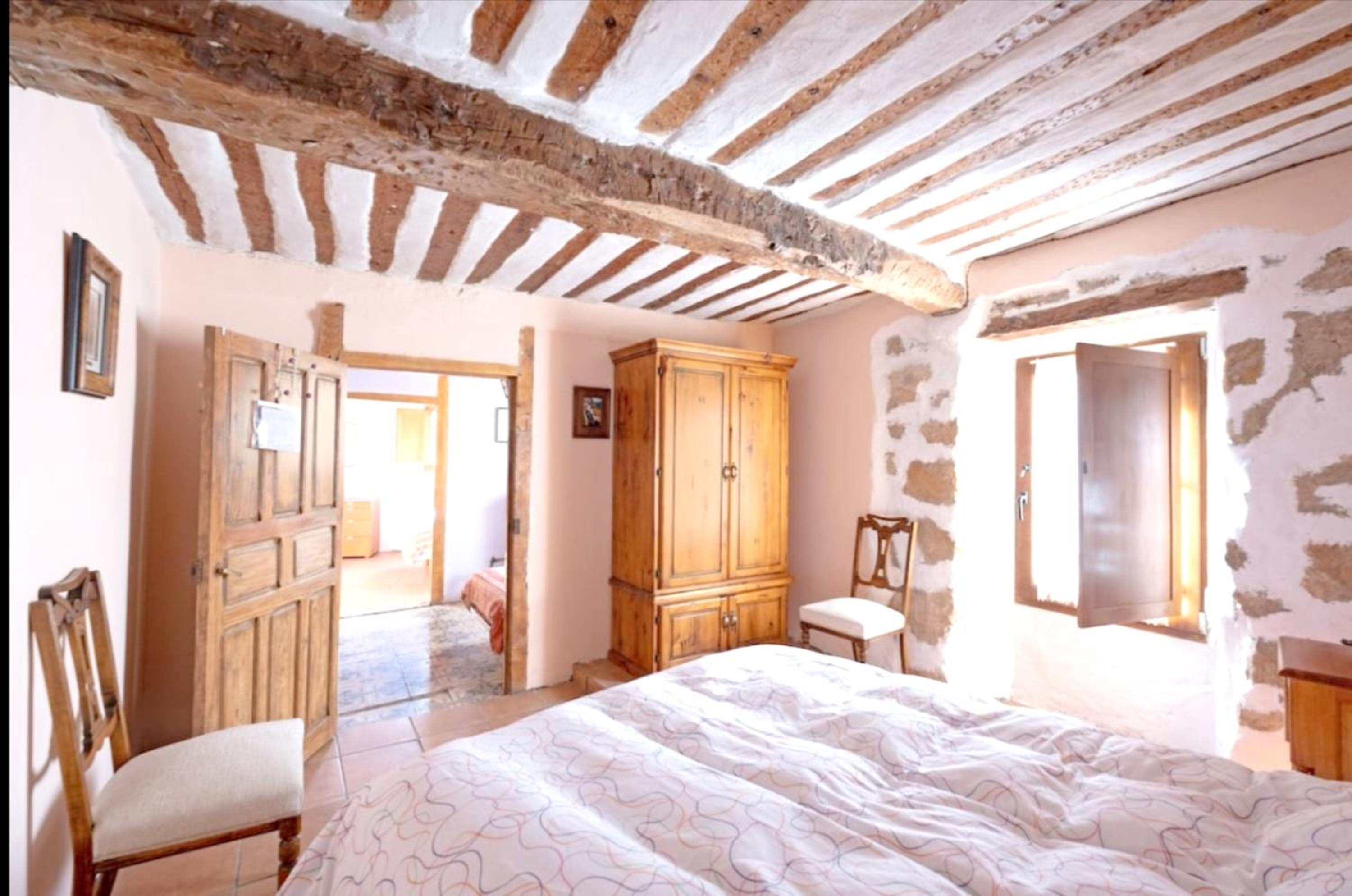 Spacious House in Llano de Bureba with Fireplace & Mountain View view 5