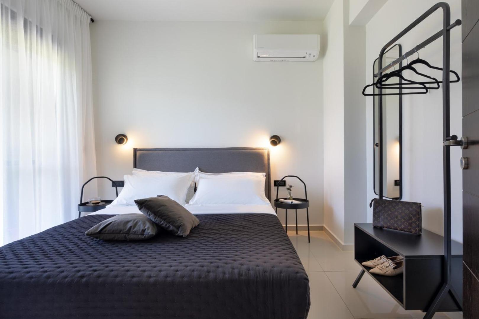SeaSilia Luxury Villa