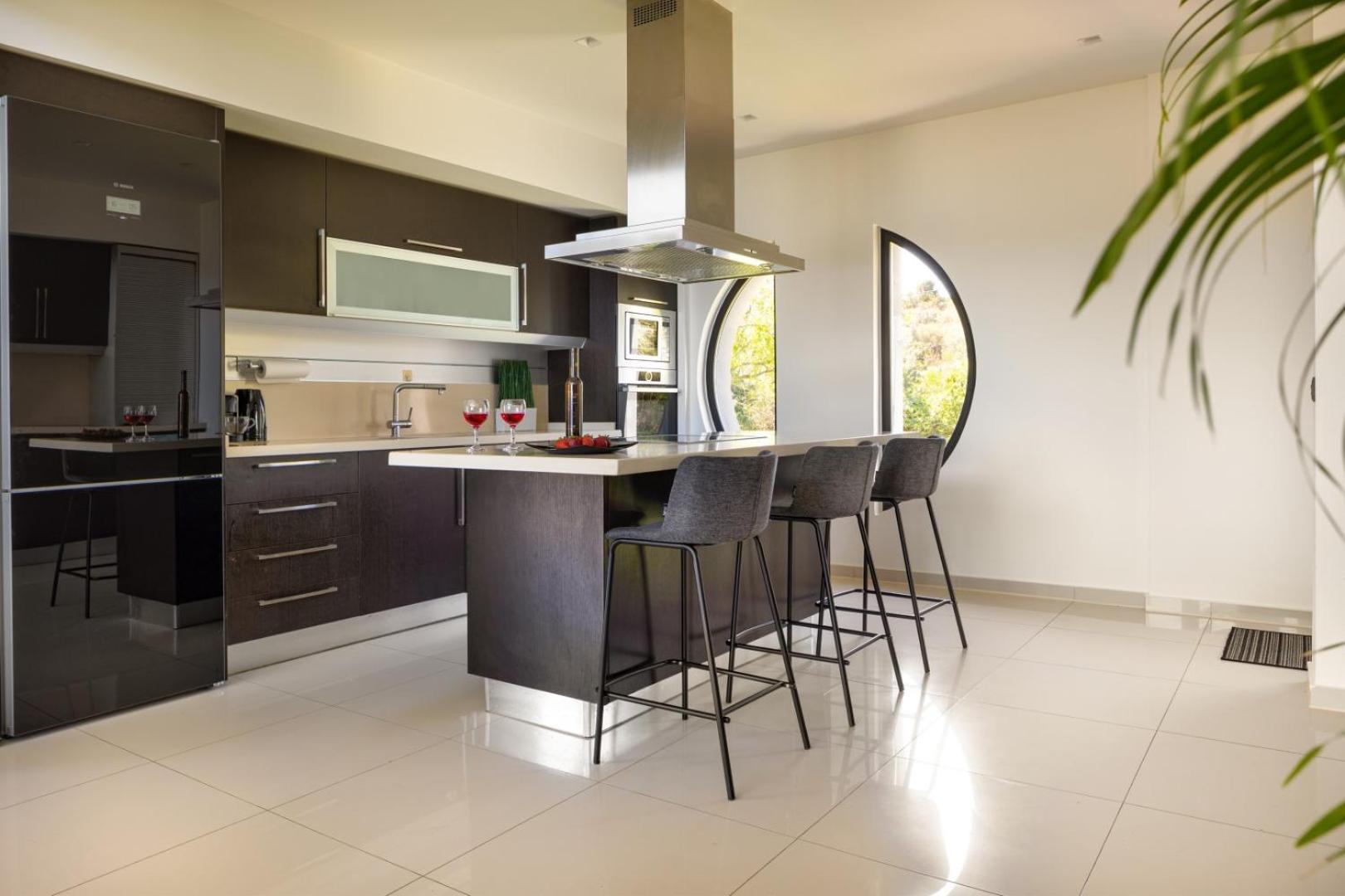 SeaSilia Luxury Villa