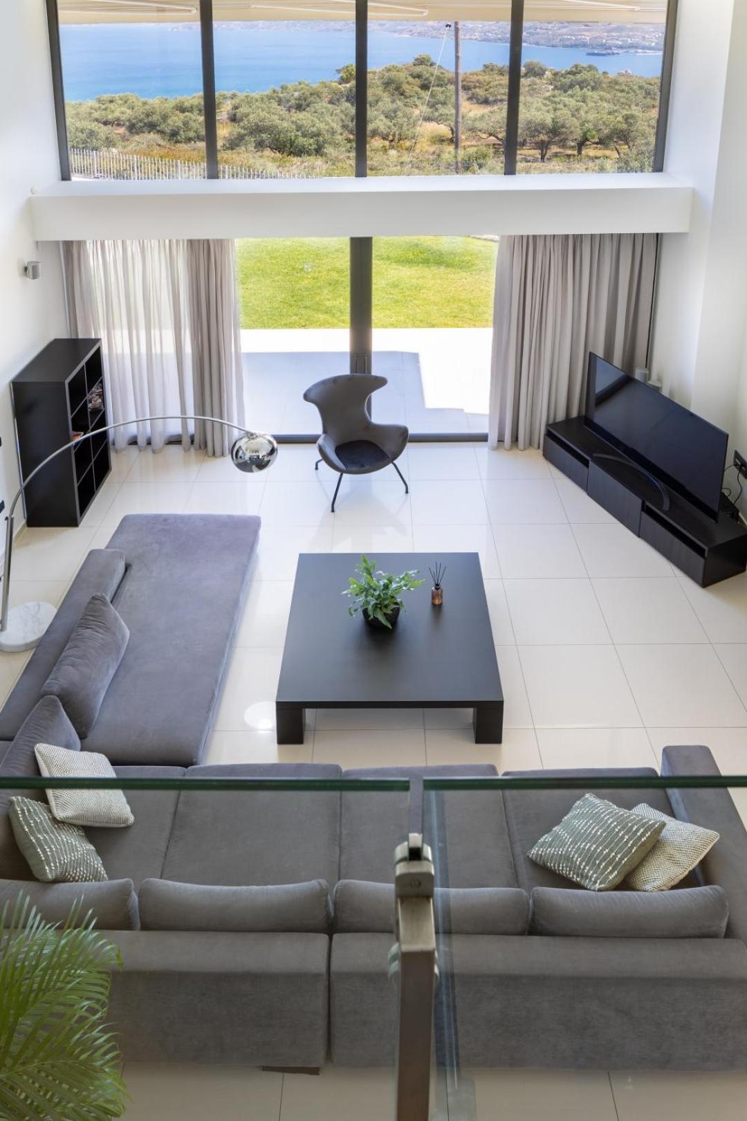 SeaSilia Luxury Villa