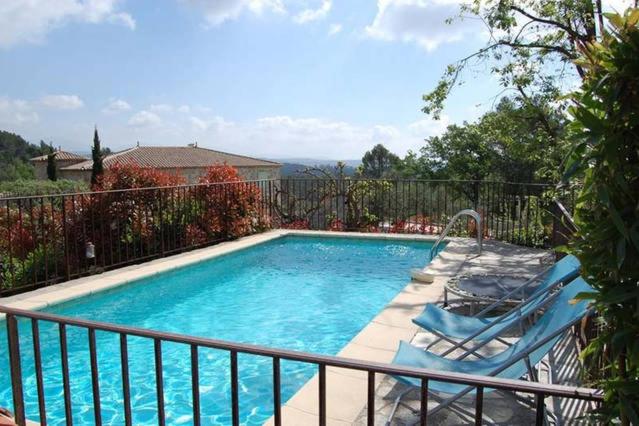 Hotel Bastide Provençale Les Mûriers d'Engaspaty - Image 1