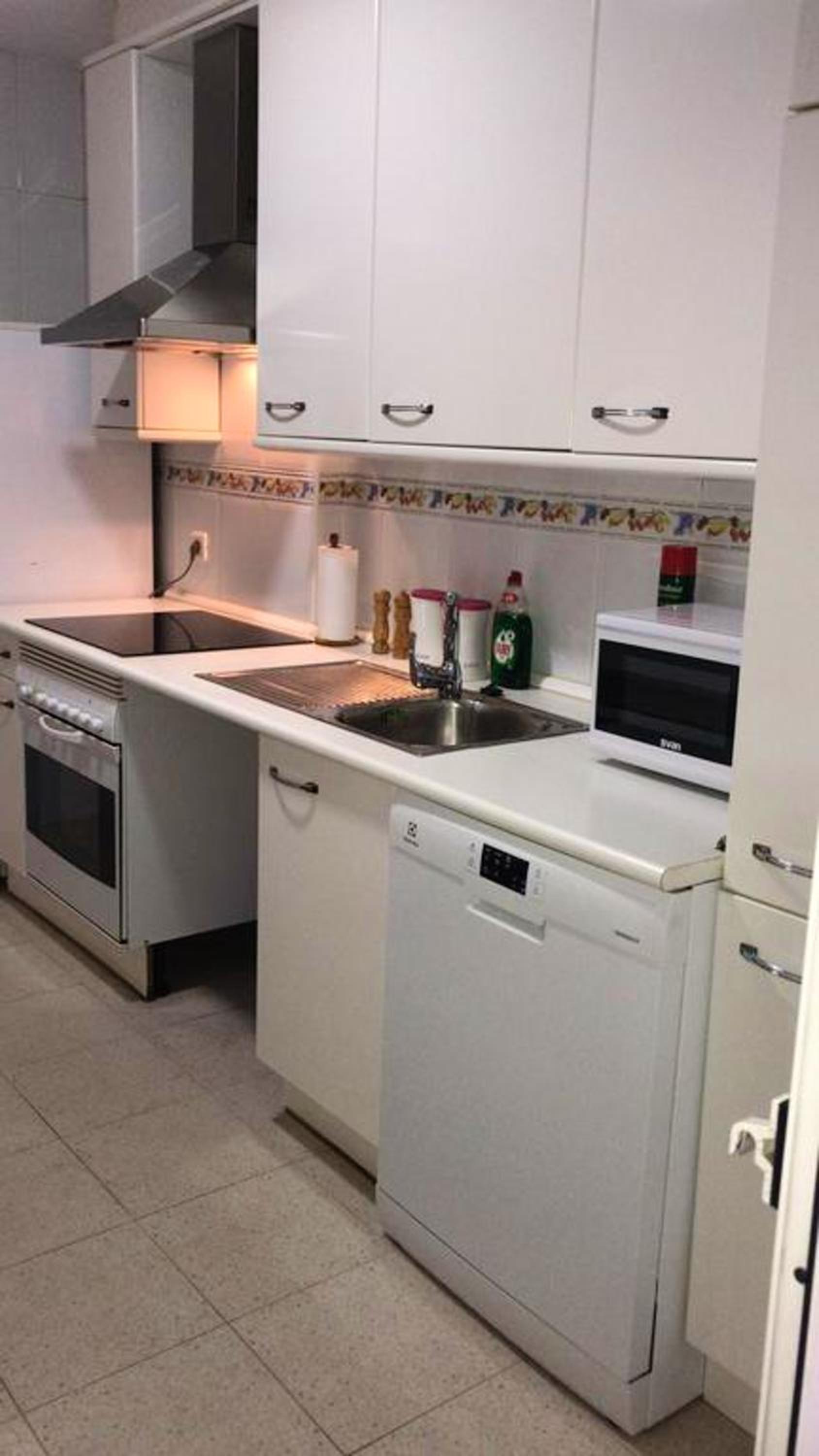 Comfortable Apartment in the Heart of Ciudad Real with Balcony photo 3