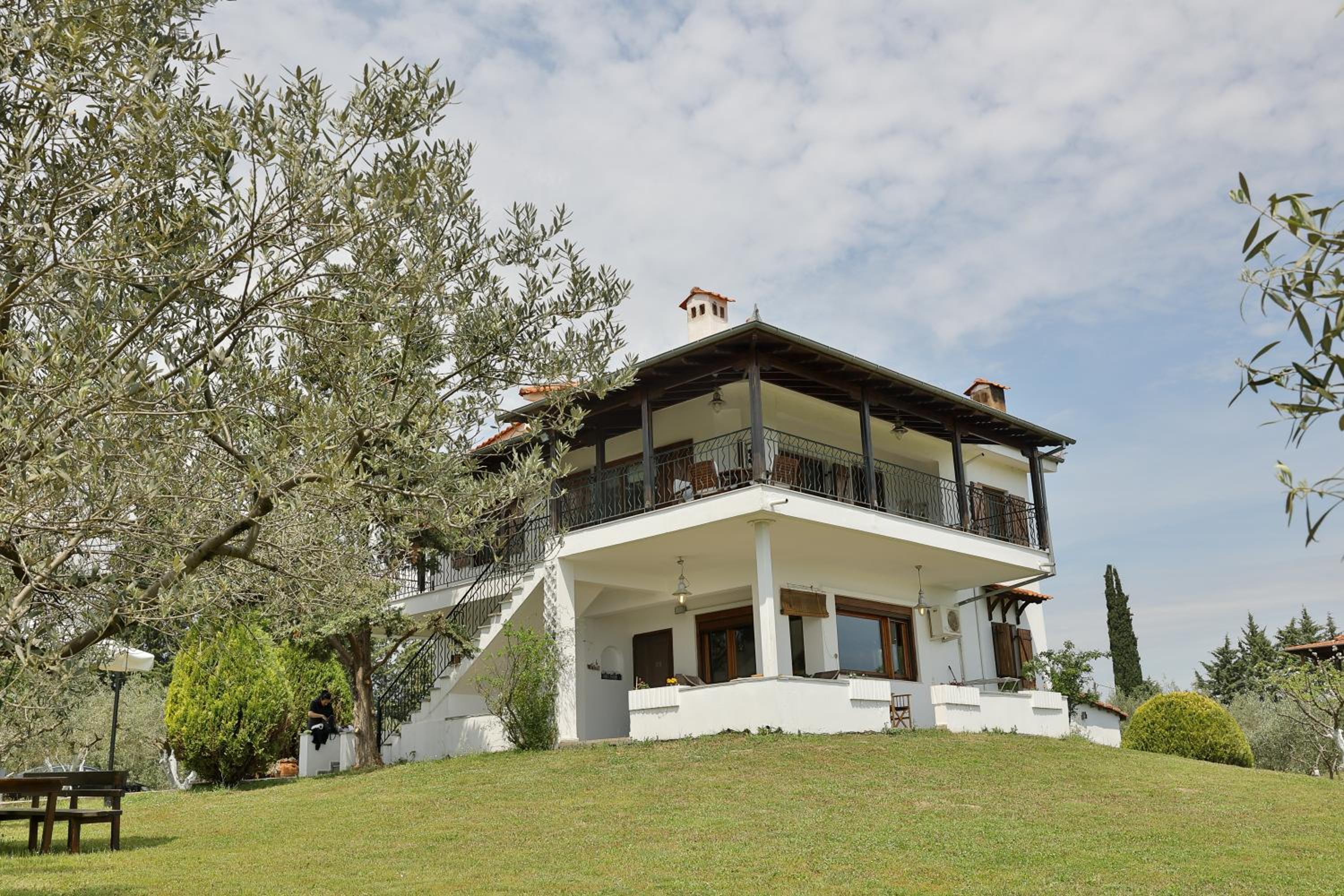 OlympPlace Olive House-Ground floor