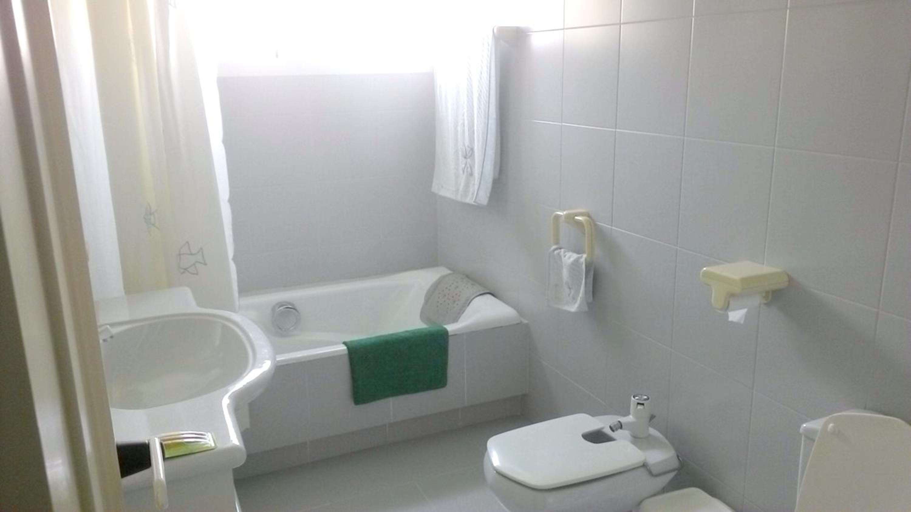 Spacious Apartment in Aguilas with Sea View and Pool