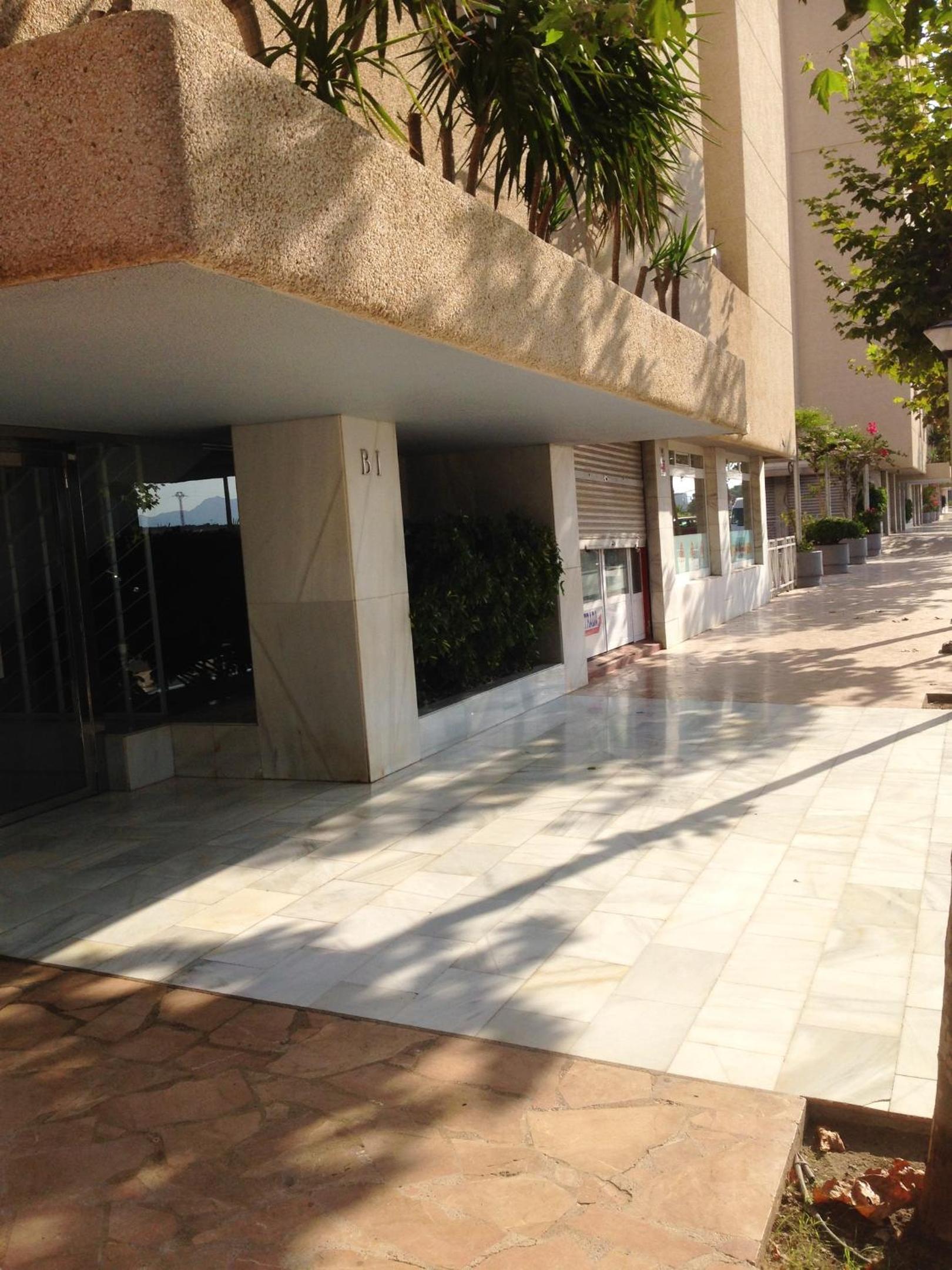 Spacious Apartment in Aguilas with Sea View and Pool