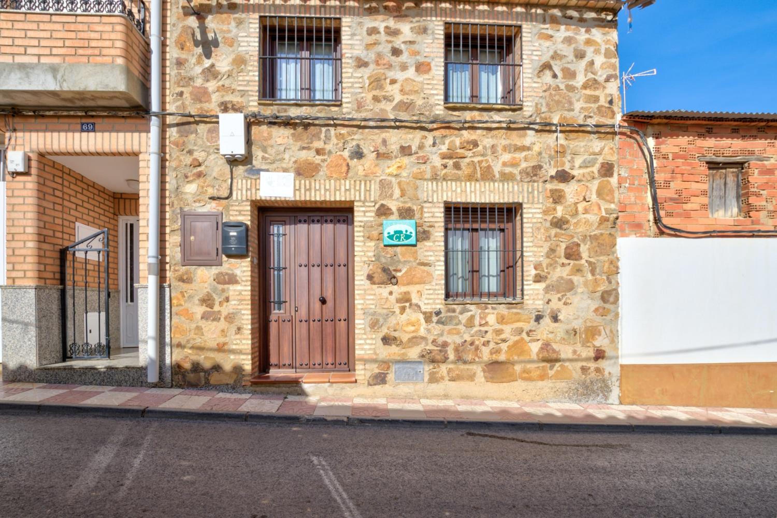Charming House with Mountain Views in Puebla de Don Rodrigo