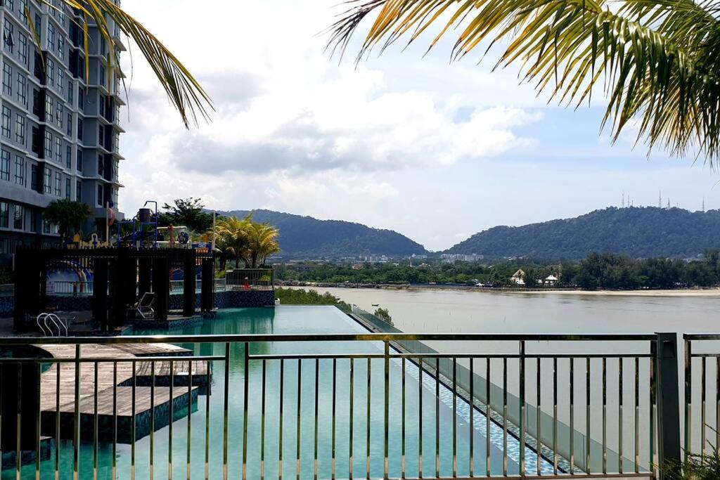 KWRC Imperium Residence Seaview Beachfront view 4