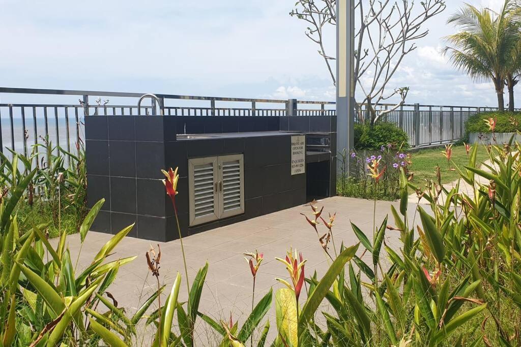 KWRC Imperium Residence Seaview Beachfront photo 3