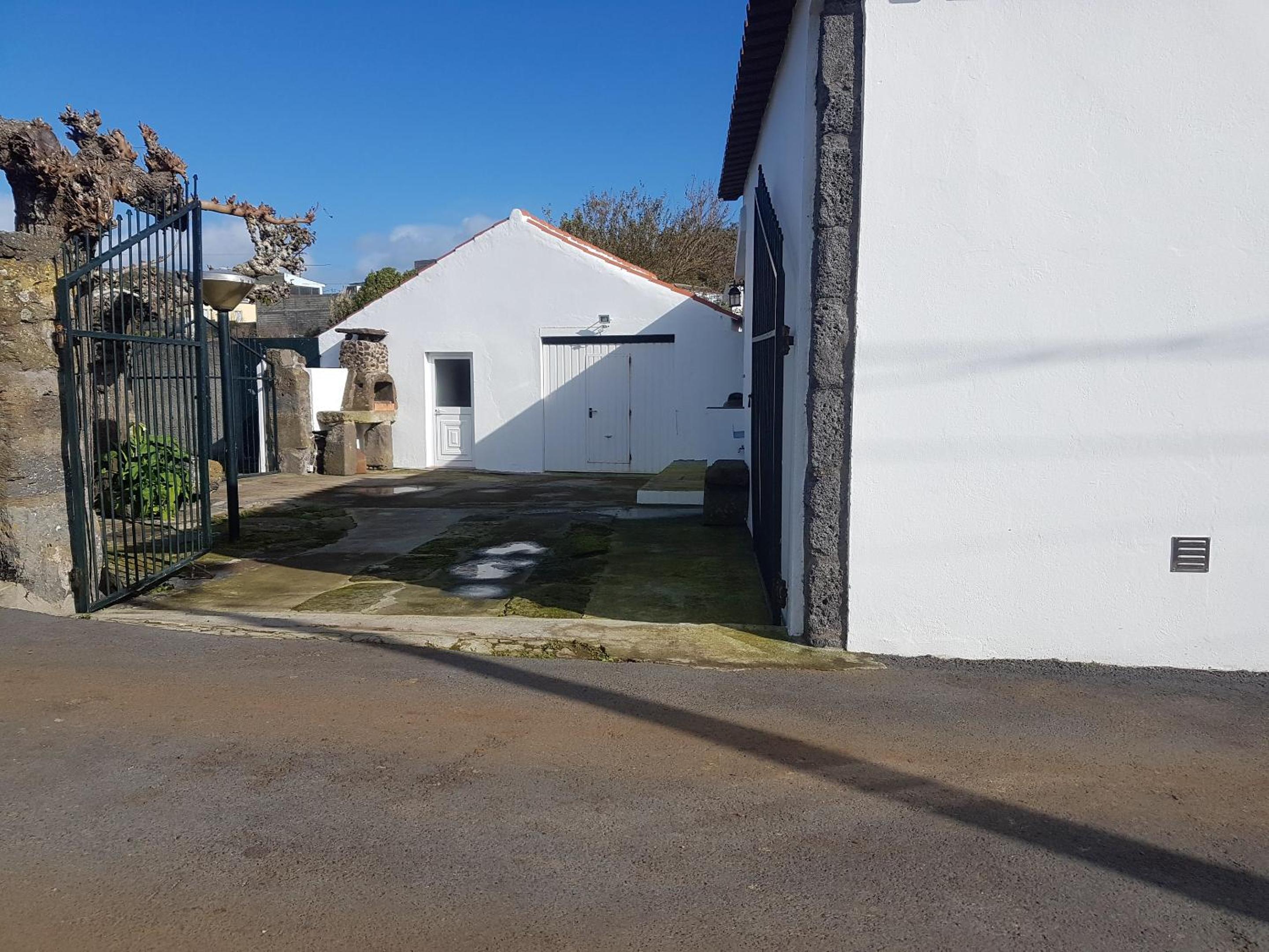 Charming house in Sao Mateus view 3