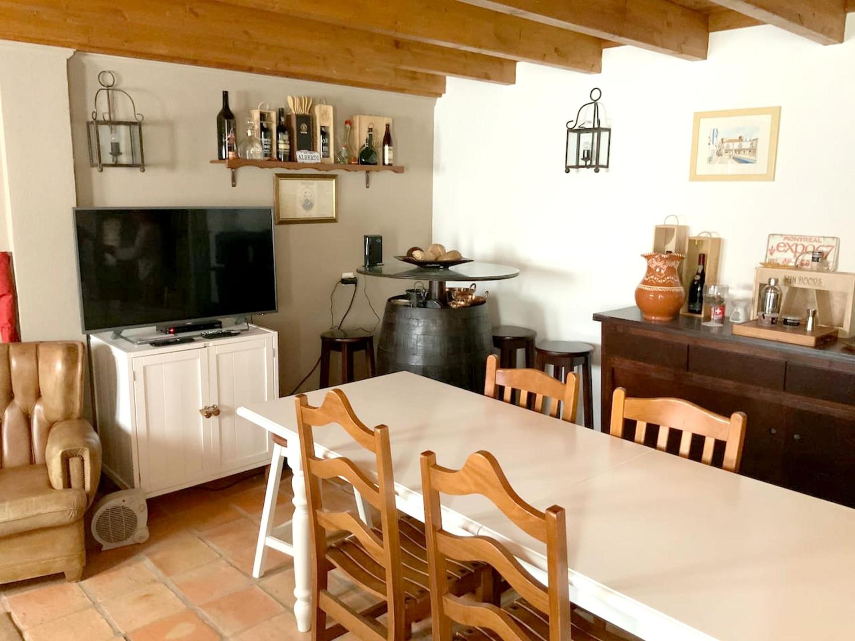 Charming villa in Casais de São Brás view 5