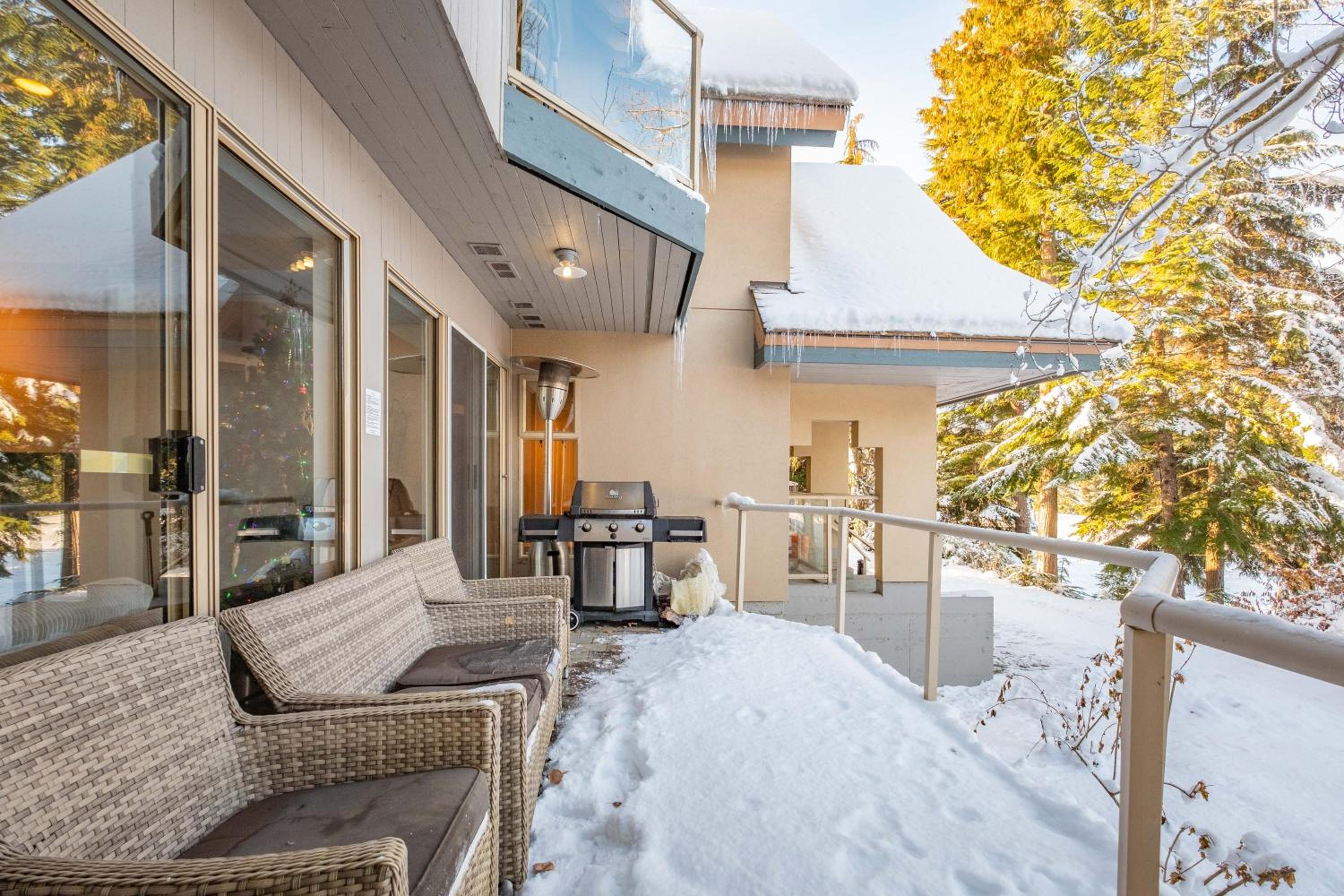 Gleneagles by Outpost Whistler