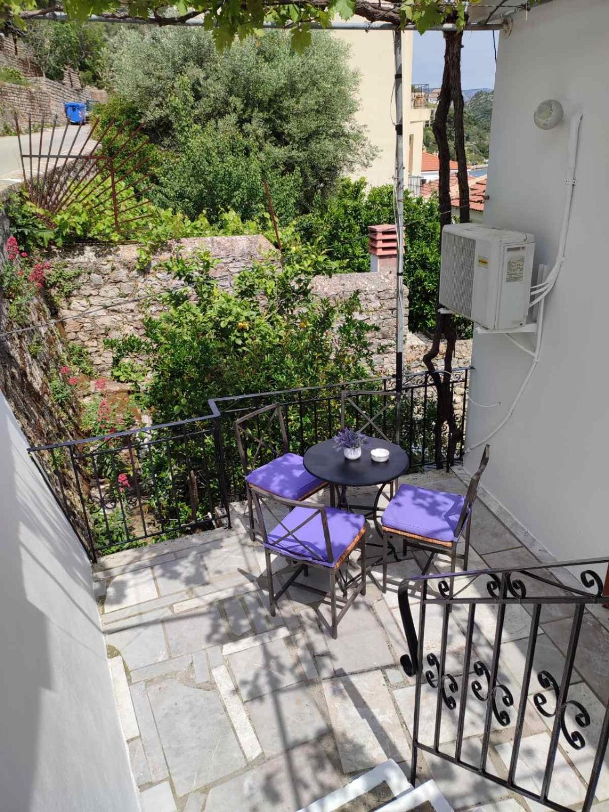 ARITI HOLIDAY APARTMENT view 5