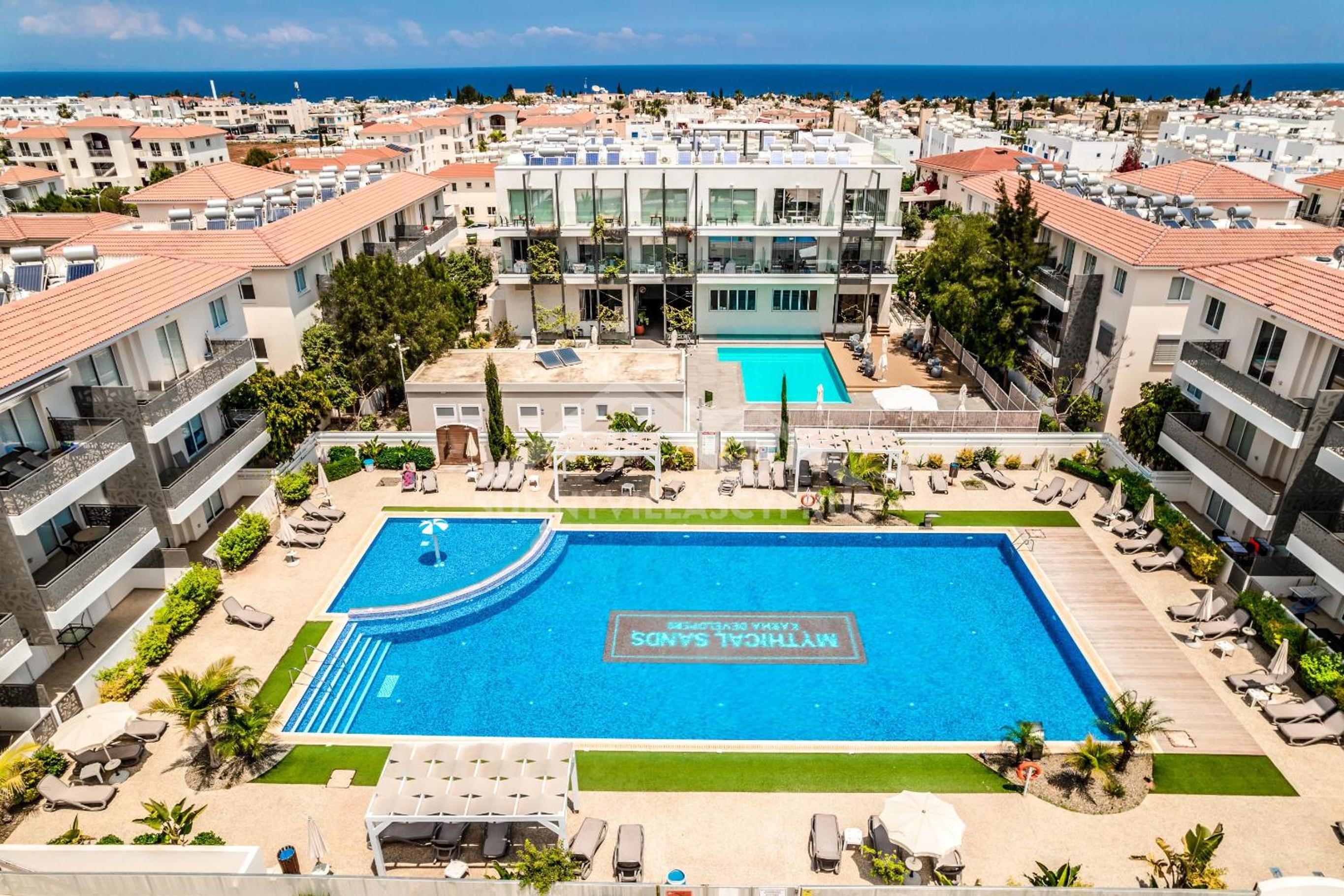 SunnyVillas: 2BR Mythical Apt*Swimming Pool*AK04