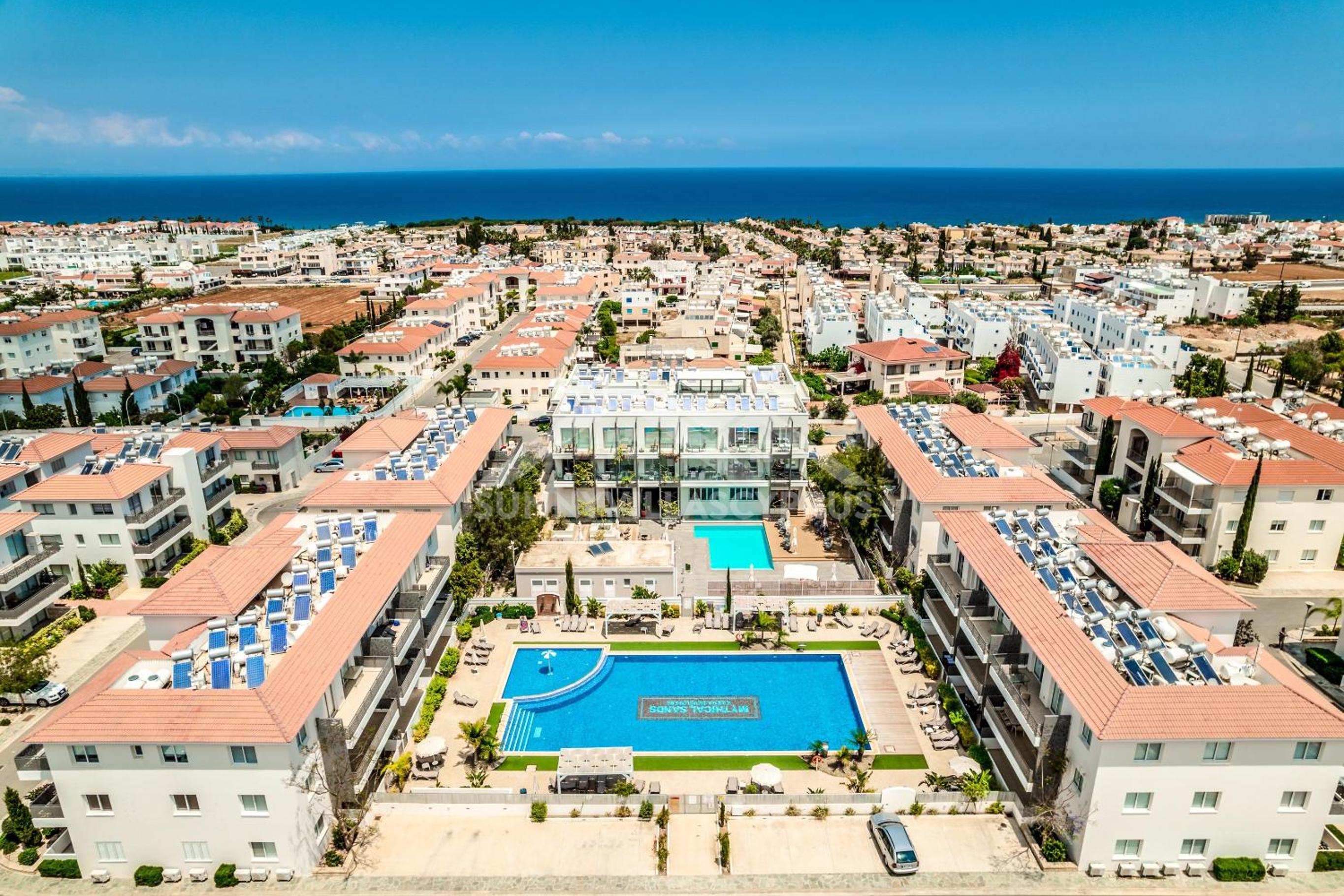 SunnyVillas: 2BR Mythical Apt*Swimming Pool*AK04
