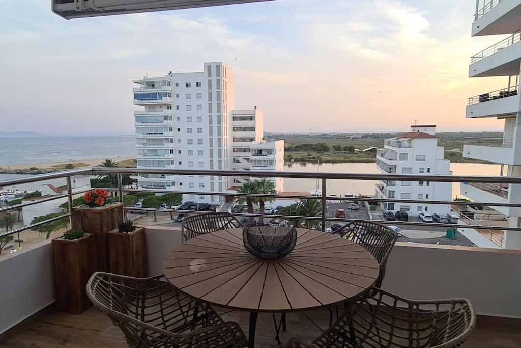 Sunsetmare Vacational Apartment photo 5