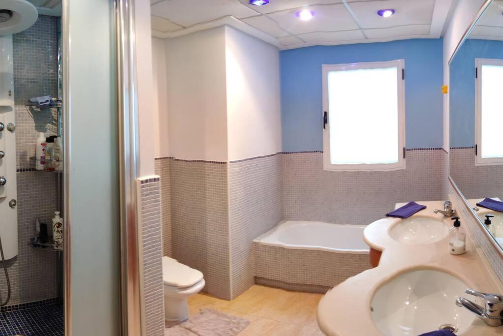 Beautiful stay near park