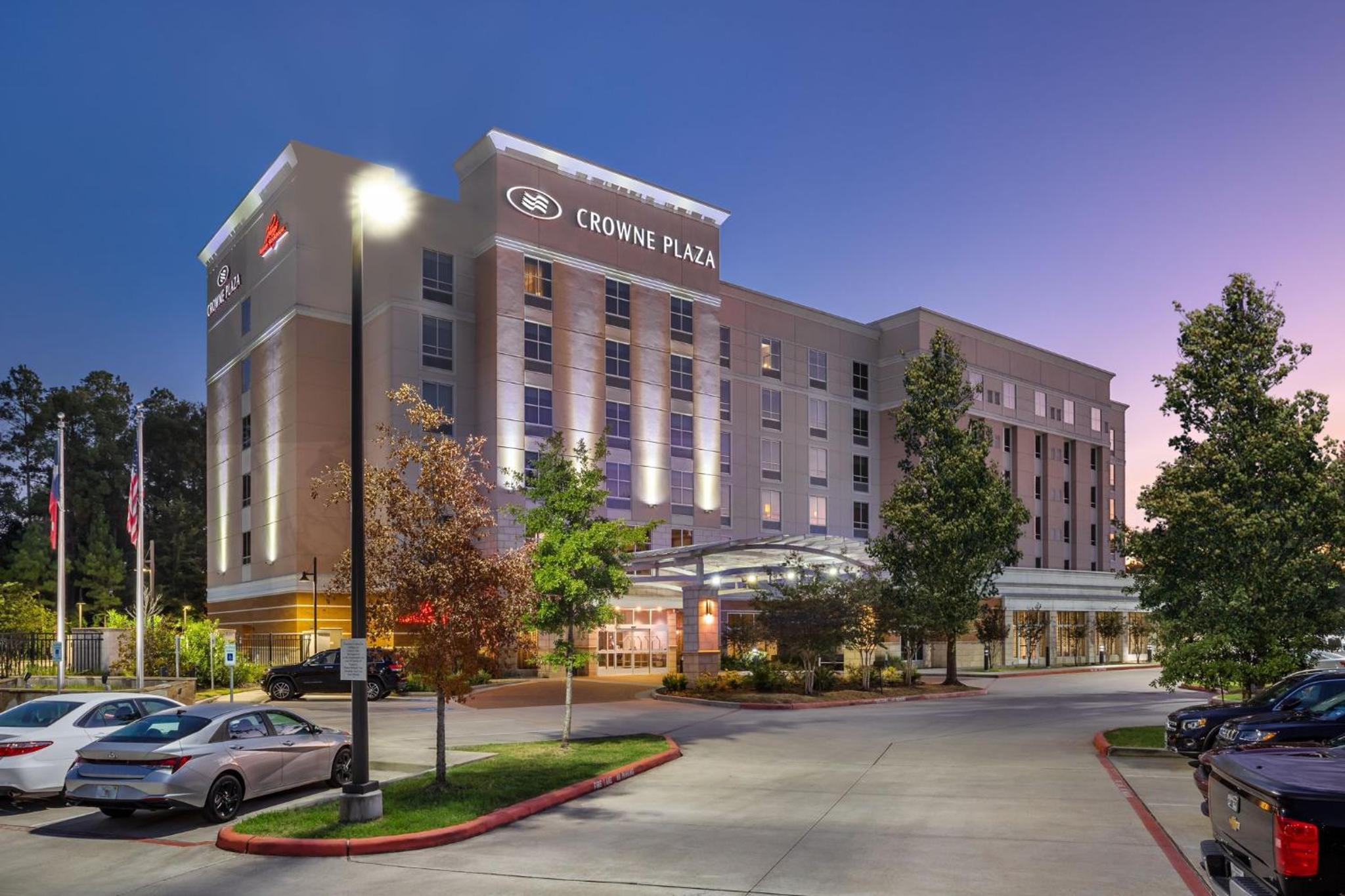 Hotel Crowne Plaza Shenandoah - Woodlands Area By Ihg