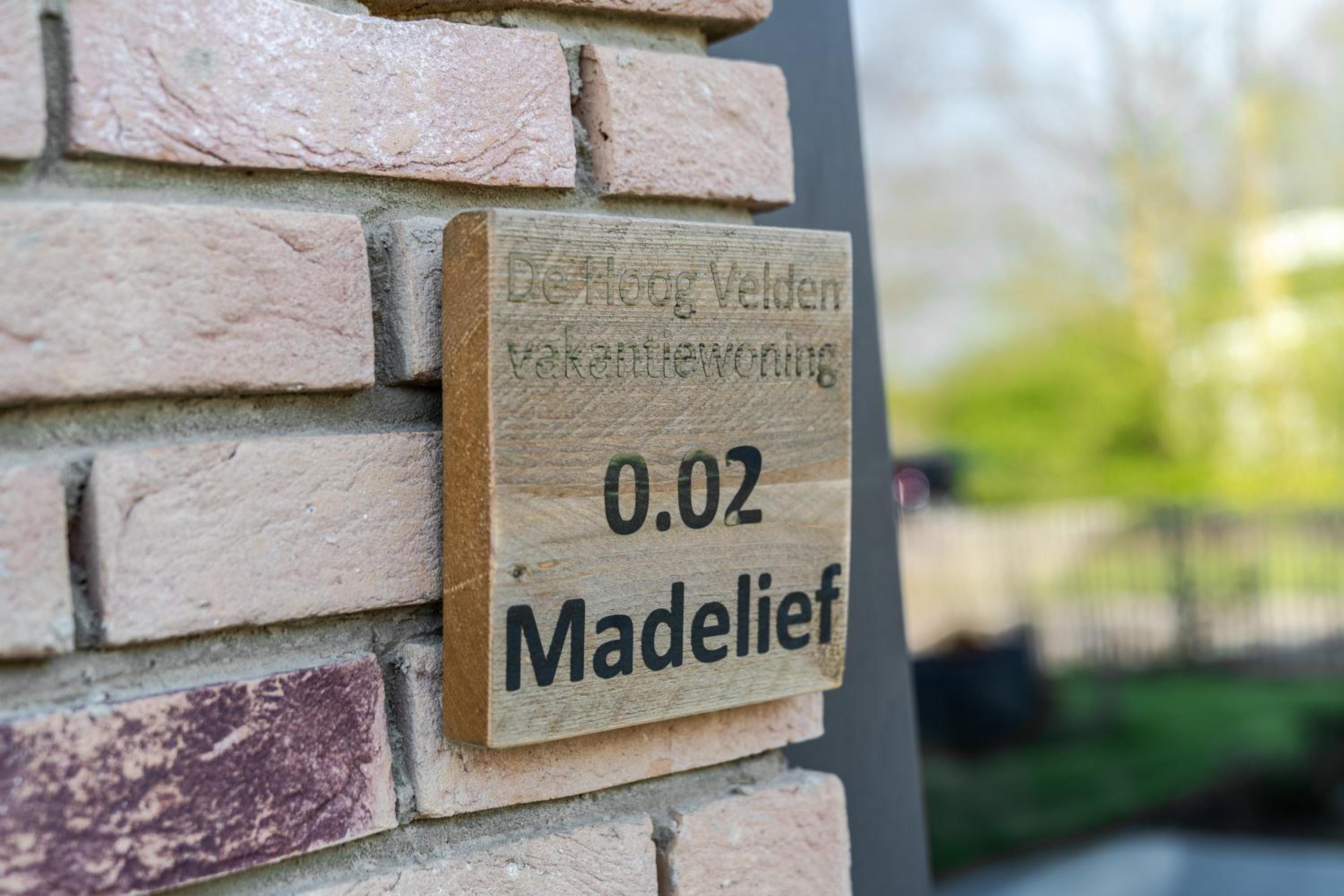 De Hoog Velden 12