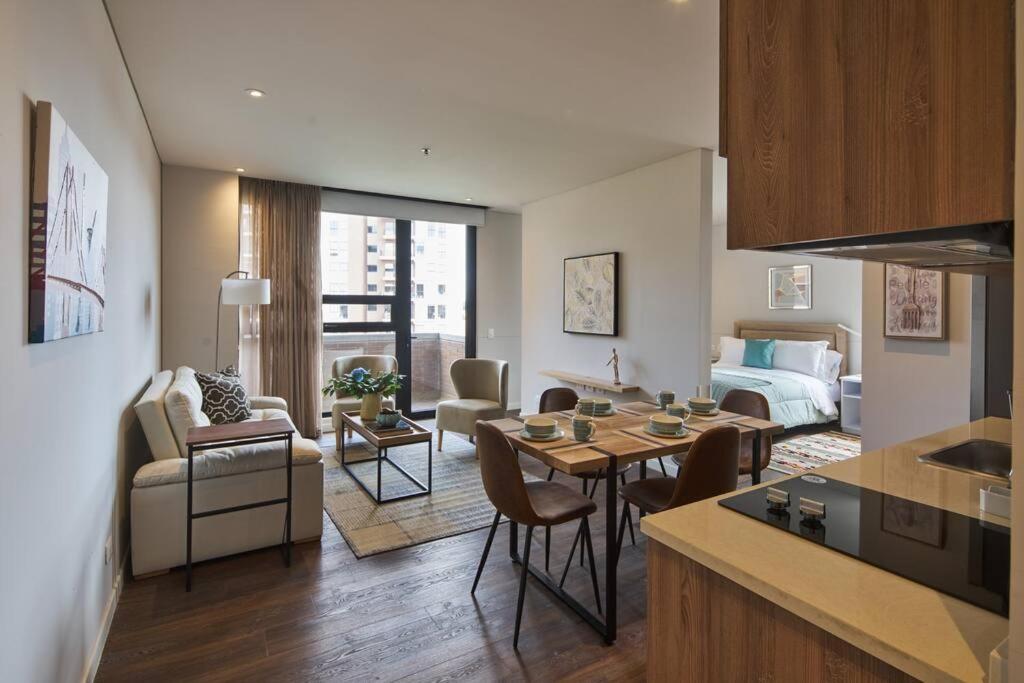 Caluce Apt 3A by LetoH