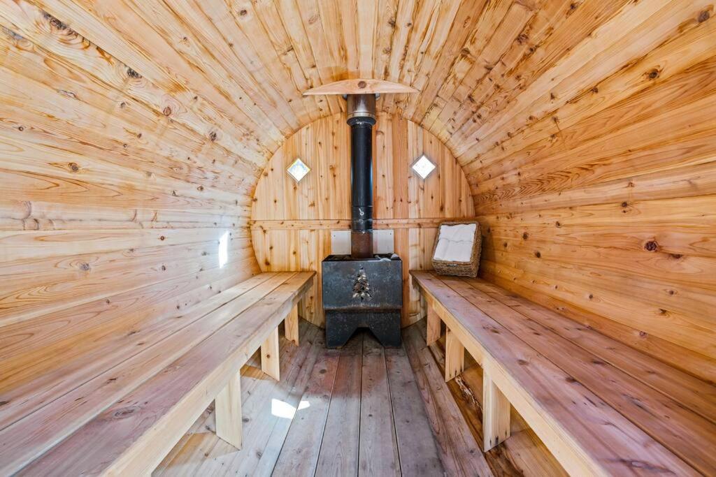 Raleigh Vacations - Modern Rancher in the Woods - Property Image 75