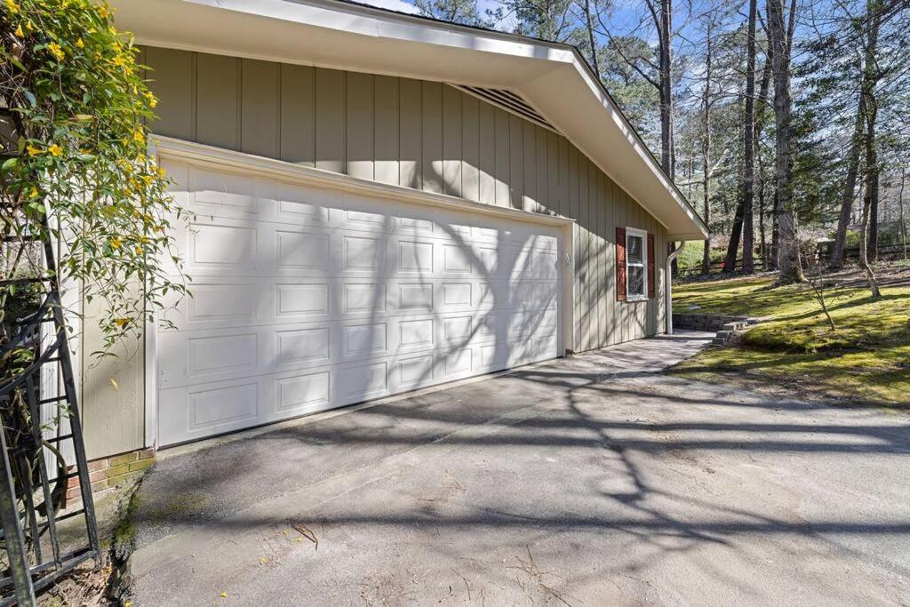 Raleigh Vacations - Modern Rancher in the Woods - Property Image 35