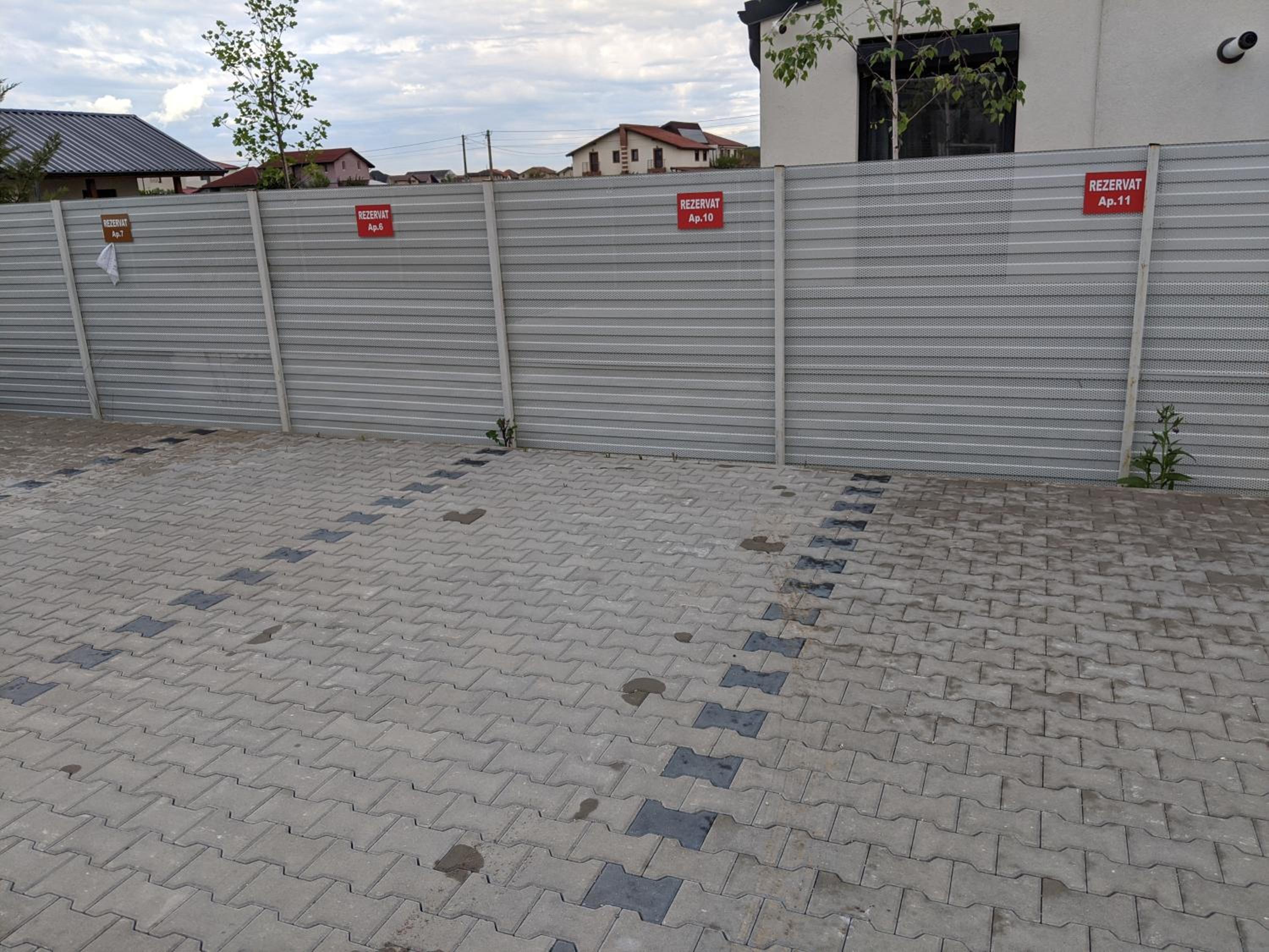 Alina's Deluxe Apartment and free private parking view 5