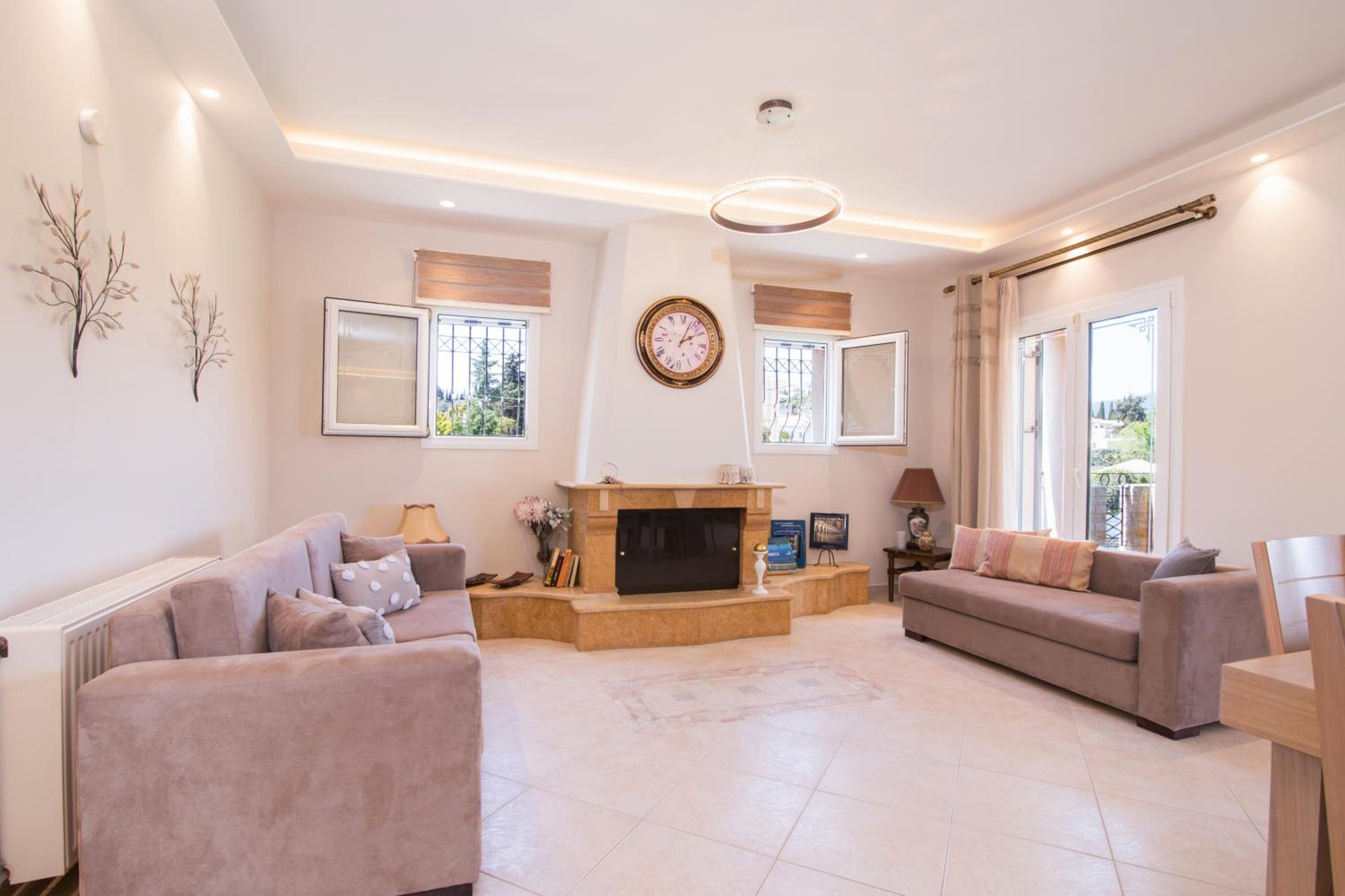 VILLA ALEXANDRA photo 4