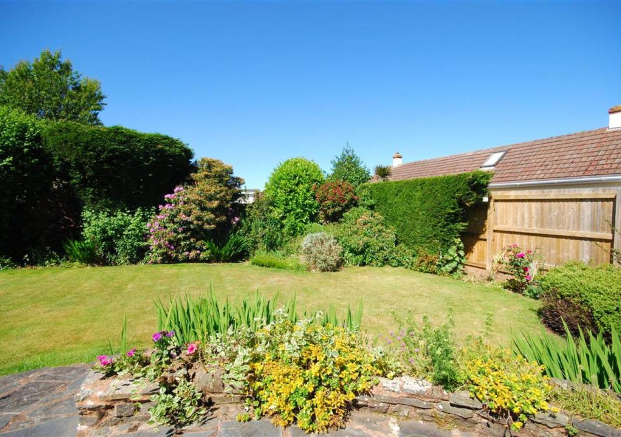2 Bed in South Molton oc-willo view 3