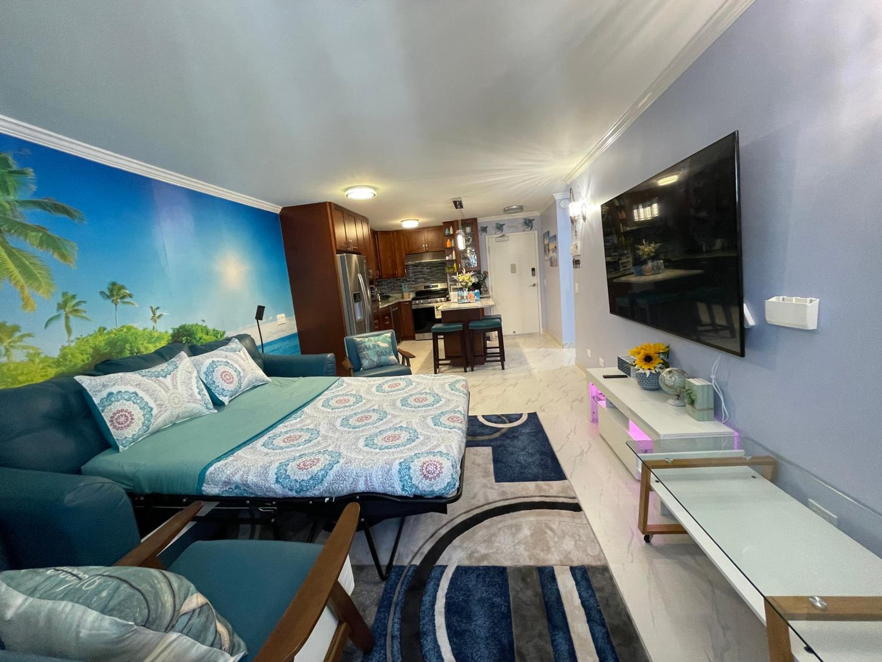 Amazing waikiki Beach condo 2Bed2Bath+free Parking: hotel room photo