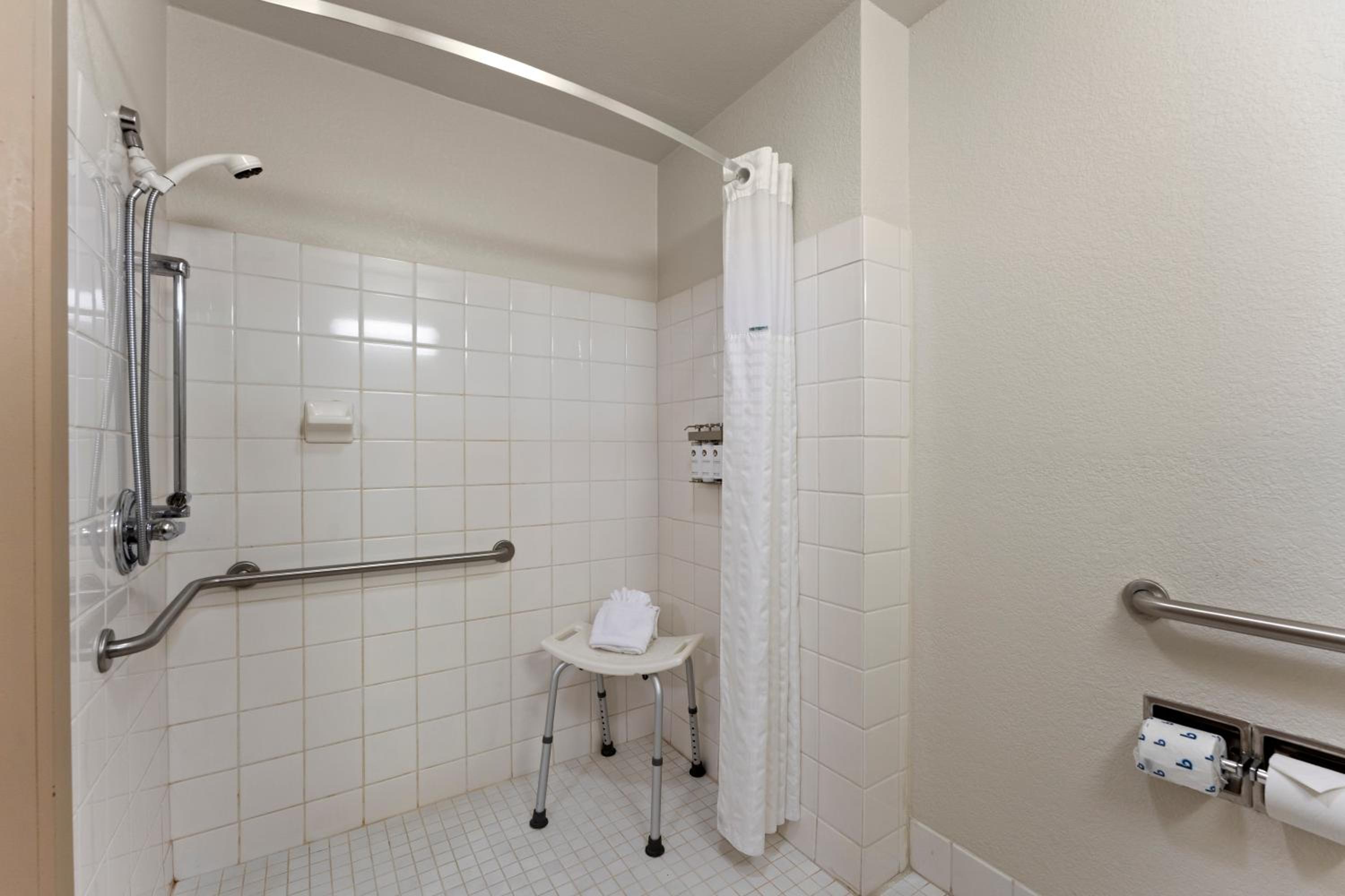 Sandpoint Vacations - Cedar Street Hotel  Suites - Property Image 58