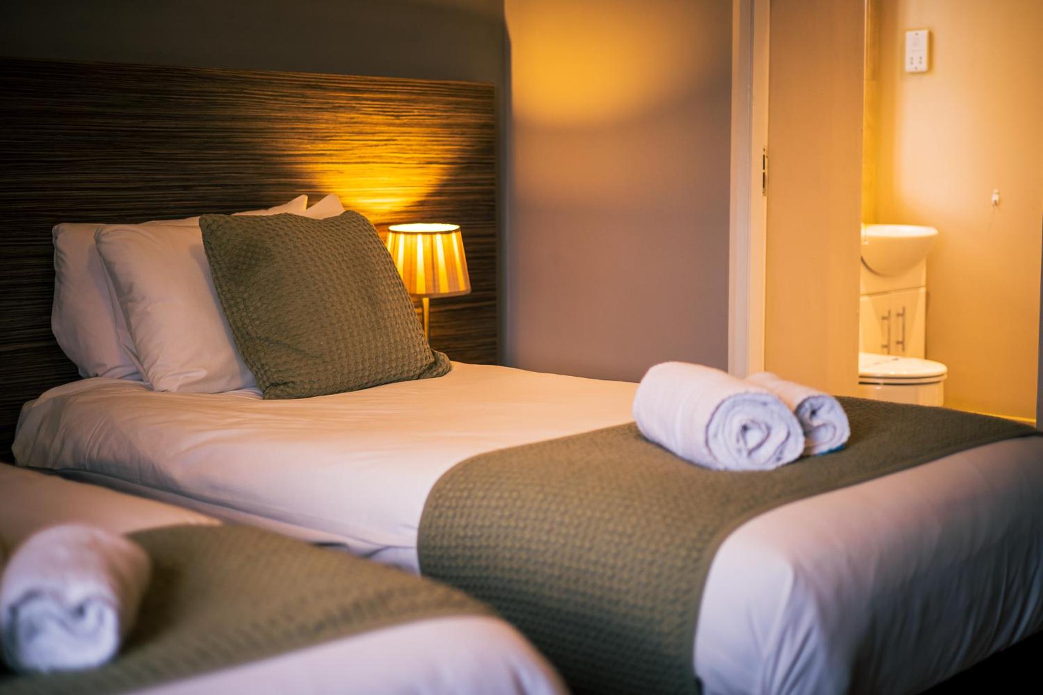 Three Horseshoes Inn
