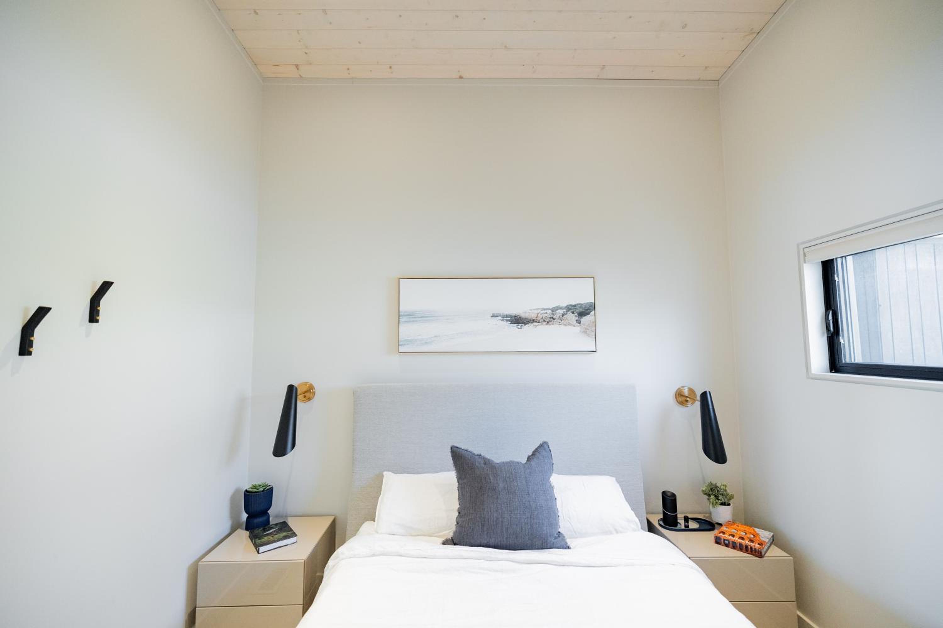 Lakeview House by Leavetown Vacations