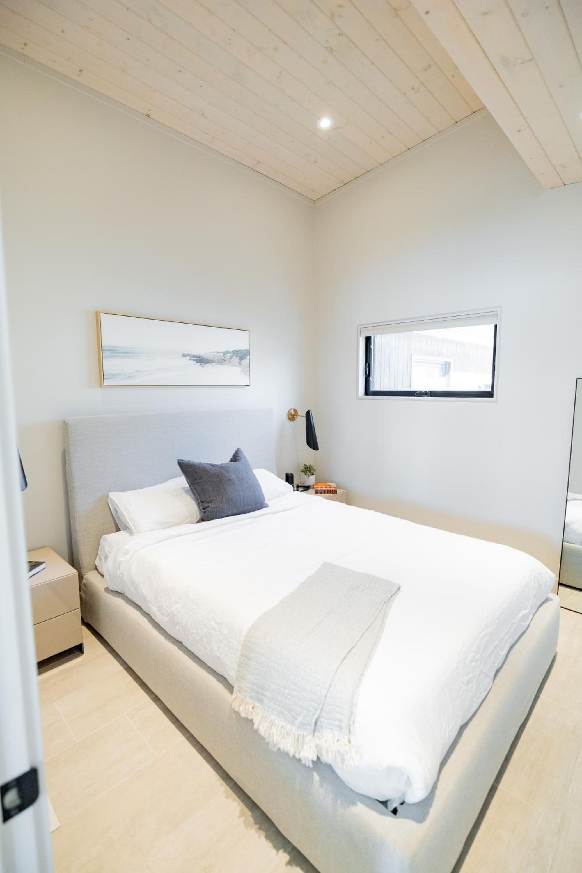 Lakeview House by Leavetown Vacations