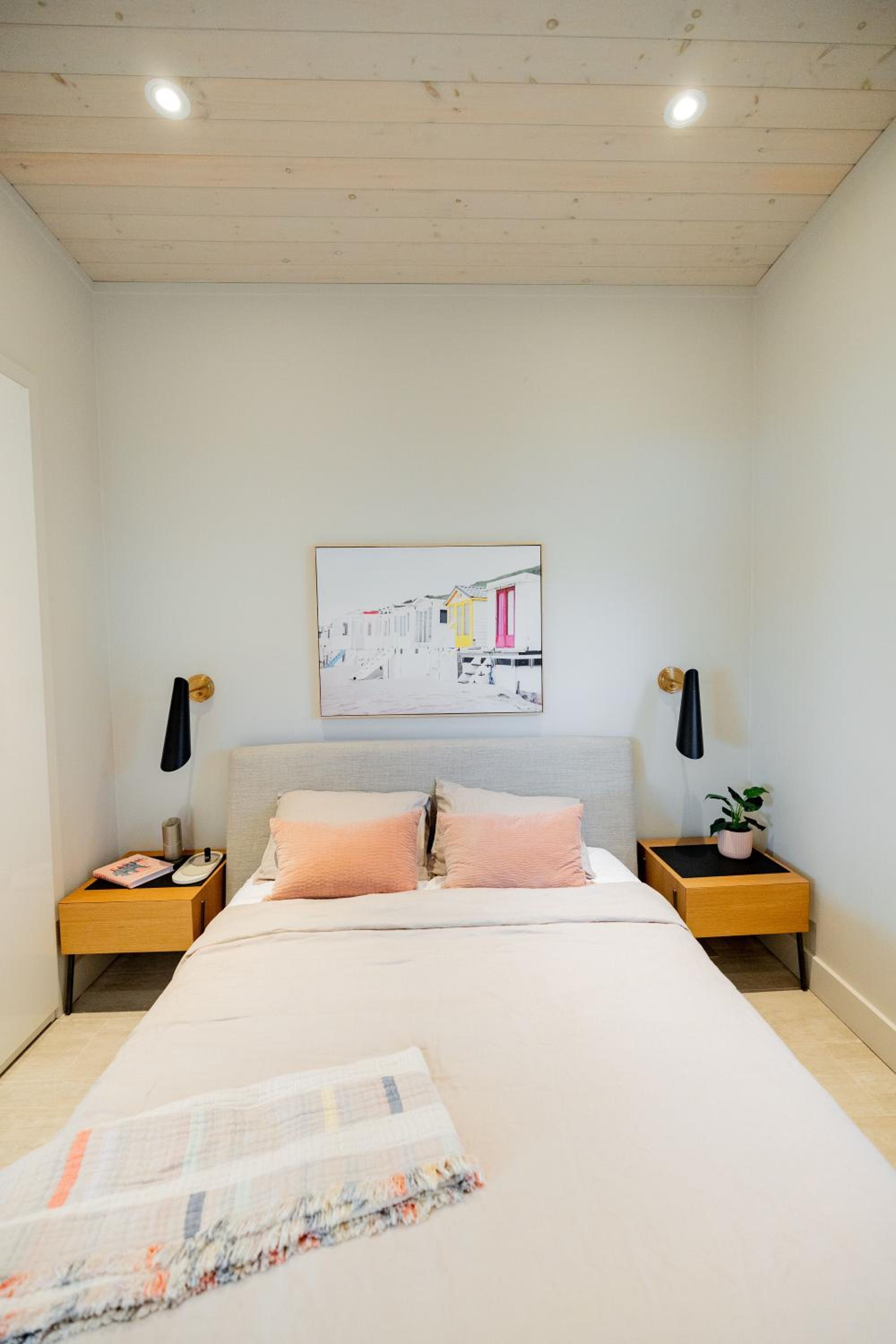 Lakeview House by Leavetown Vacations