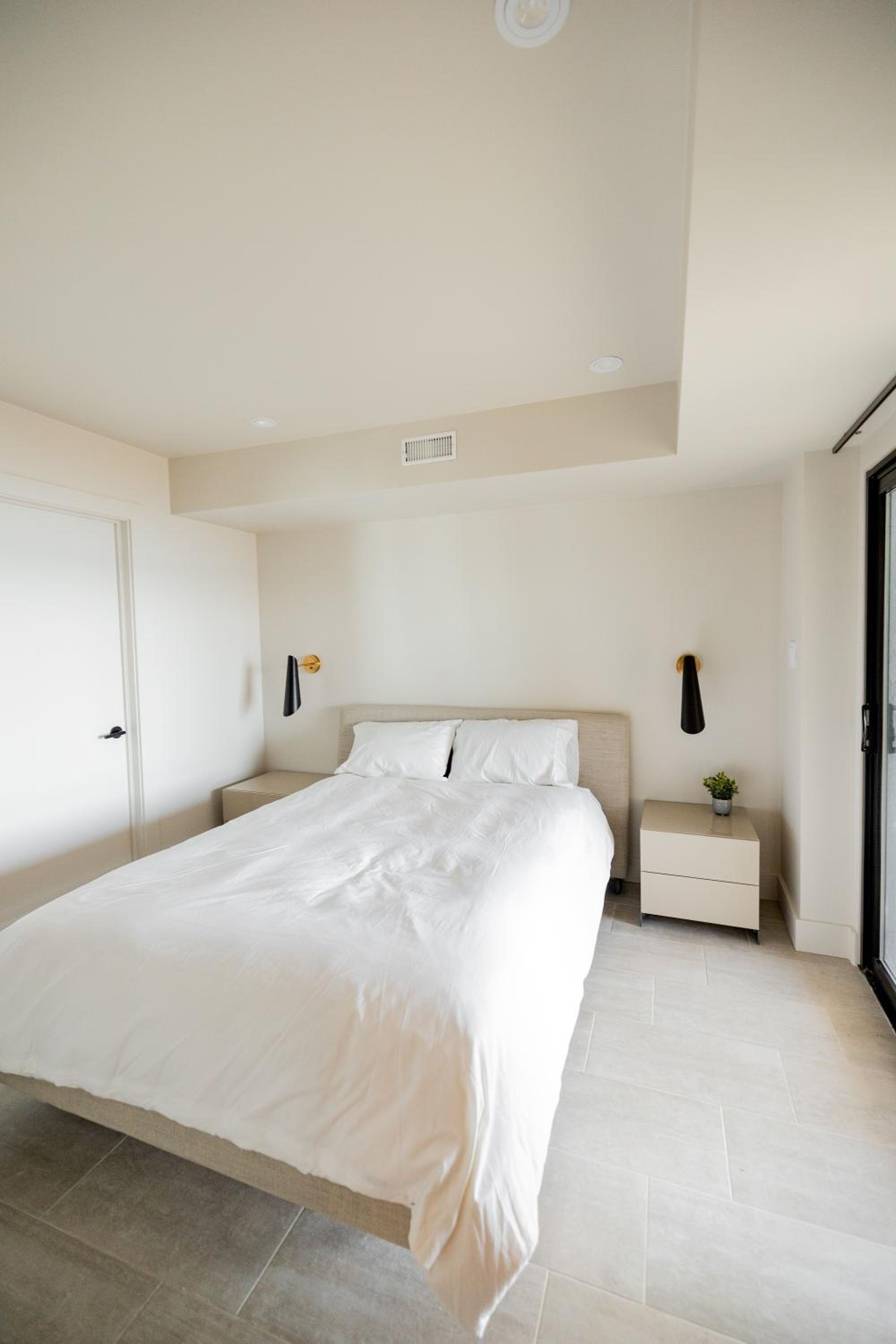 Lakeview House by Leavetown Vacations