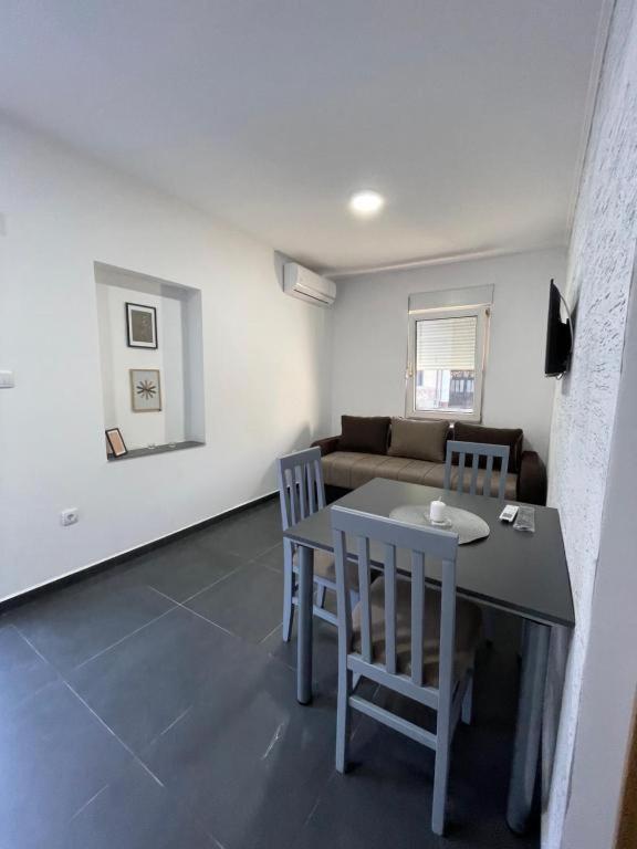 Apartmani Milenko