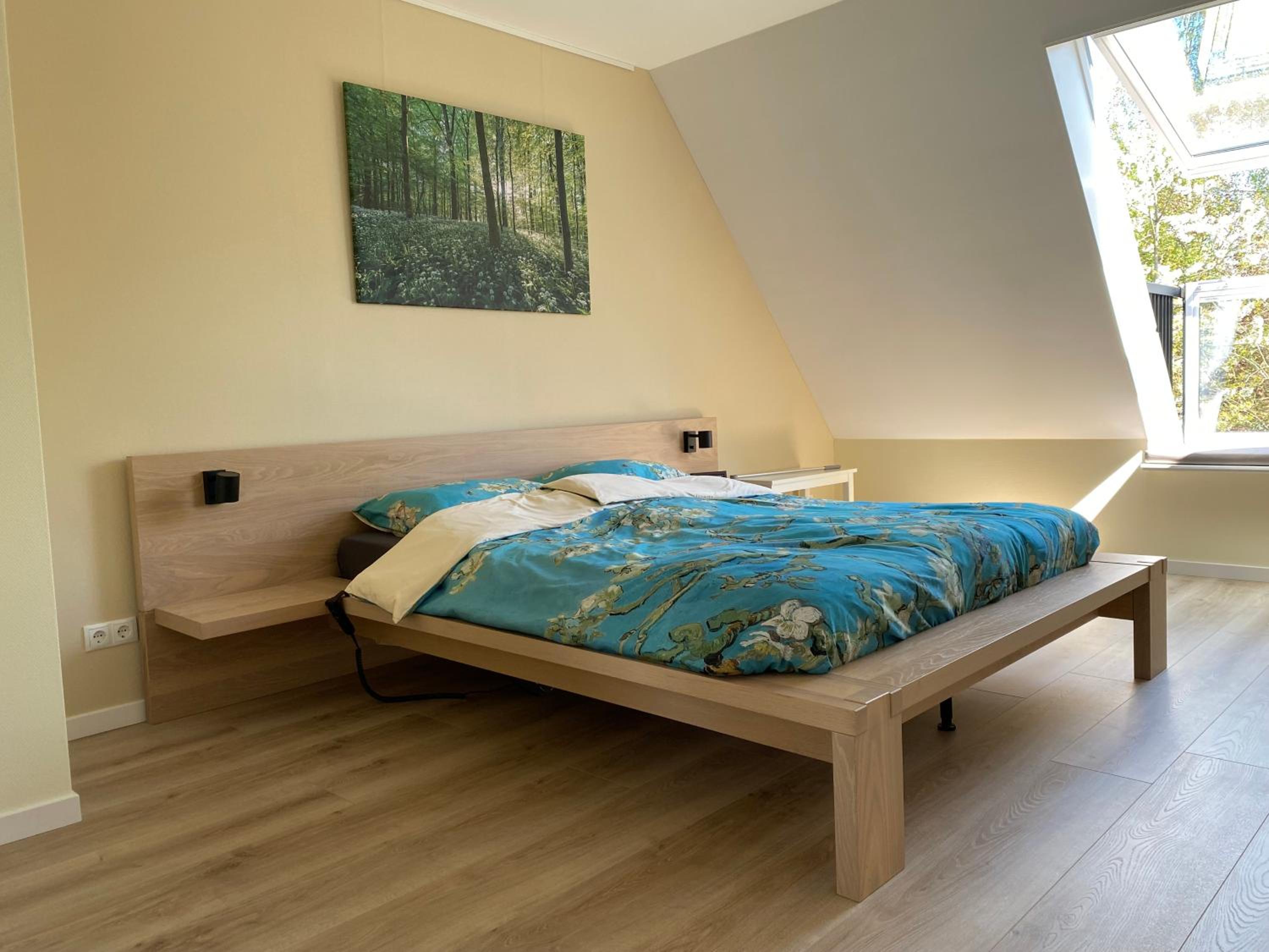 B&B Bosstee view 3