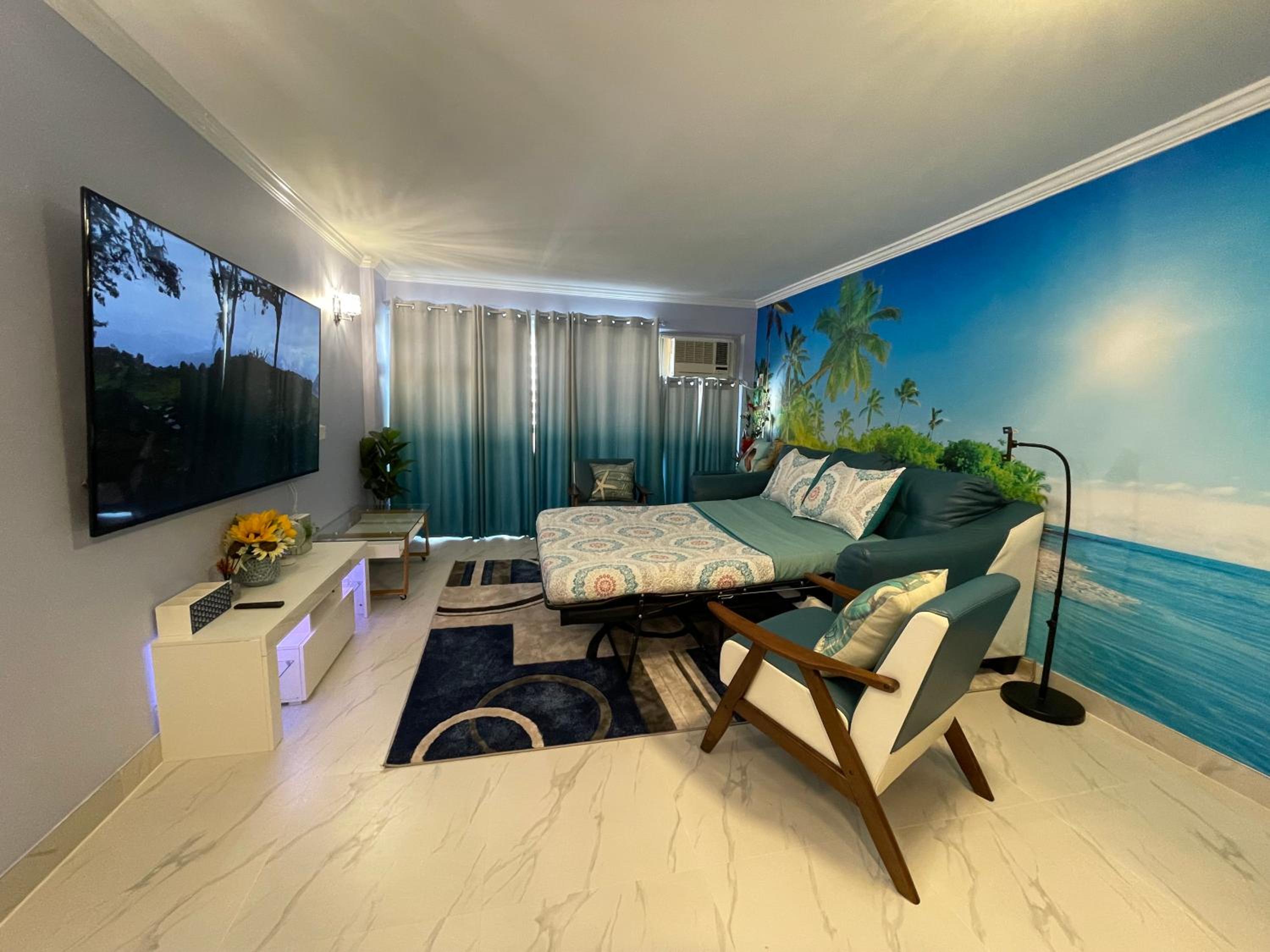 Amazing waikiki Beach condo 2Bed2Bath+free Parking: hotel room photo