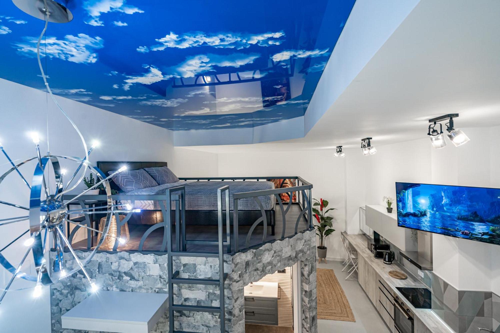 Exquisite studio apartment with an original design