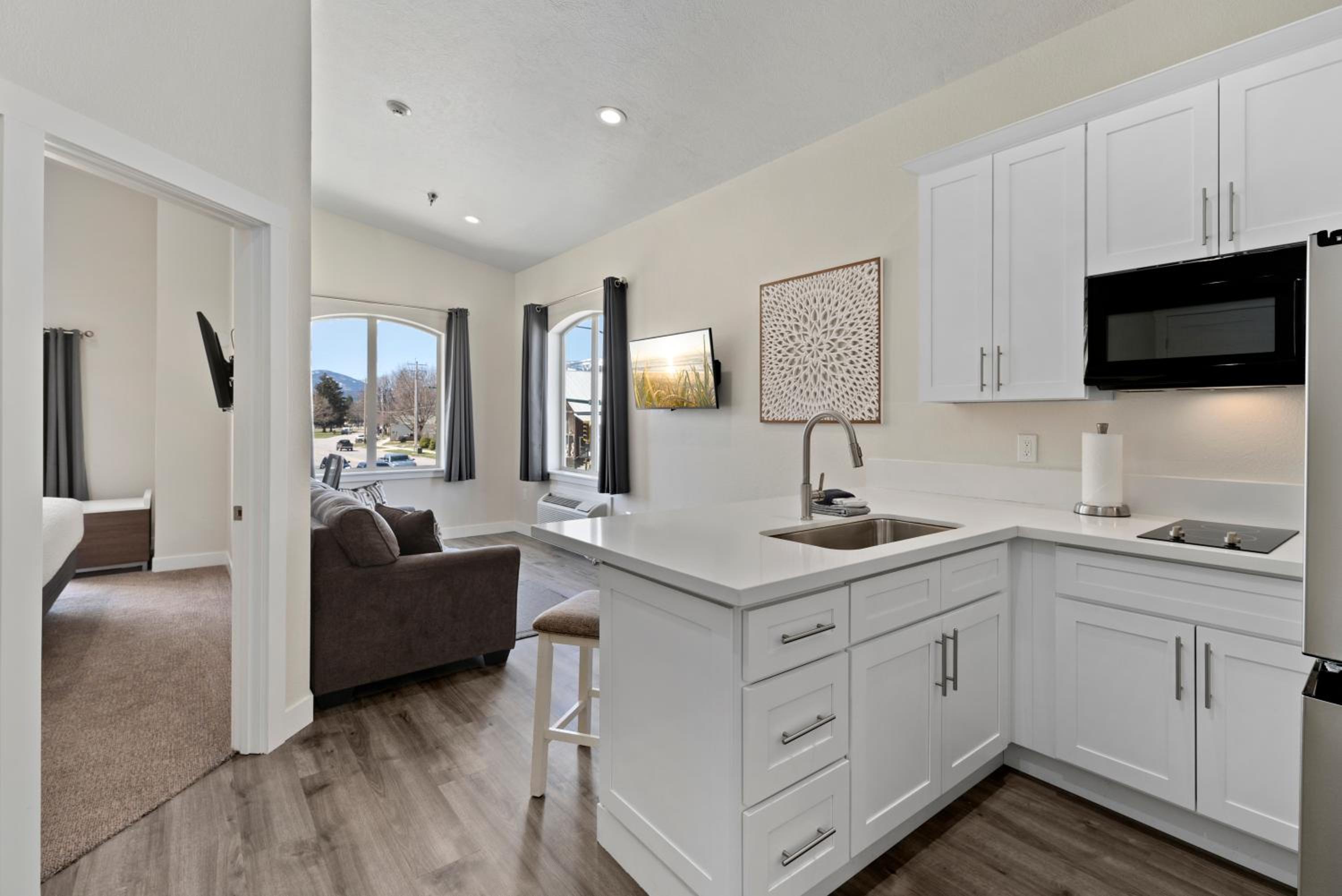 Sandpoint Vacations - Cedar Street Hotel  Suites - Property Image 45