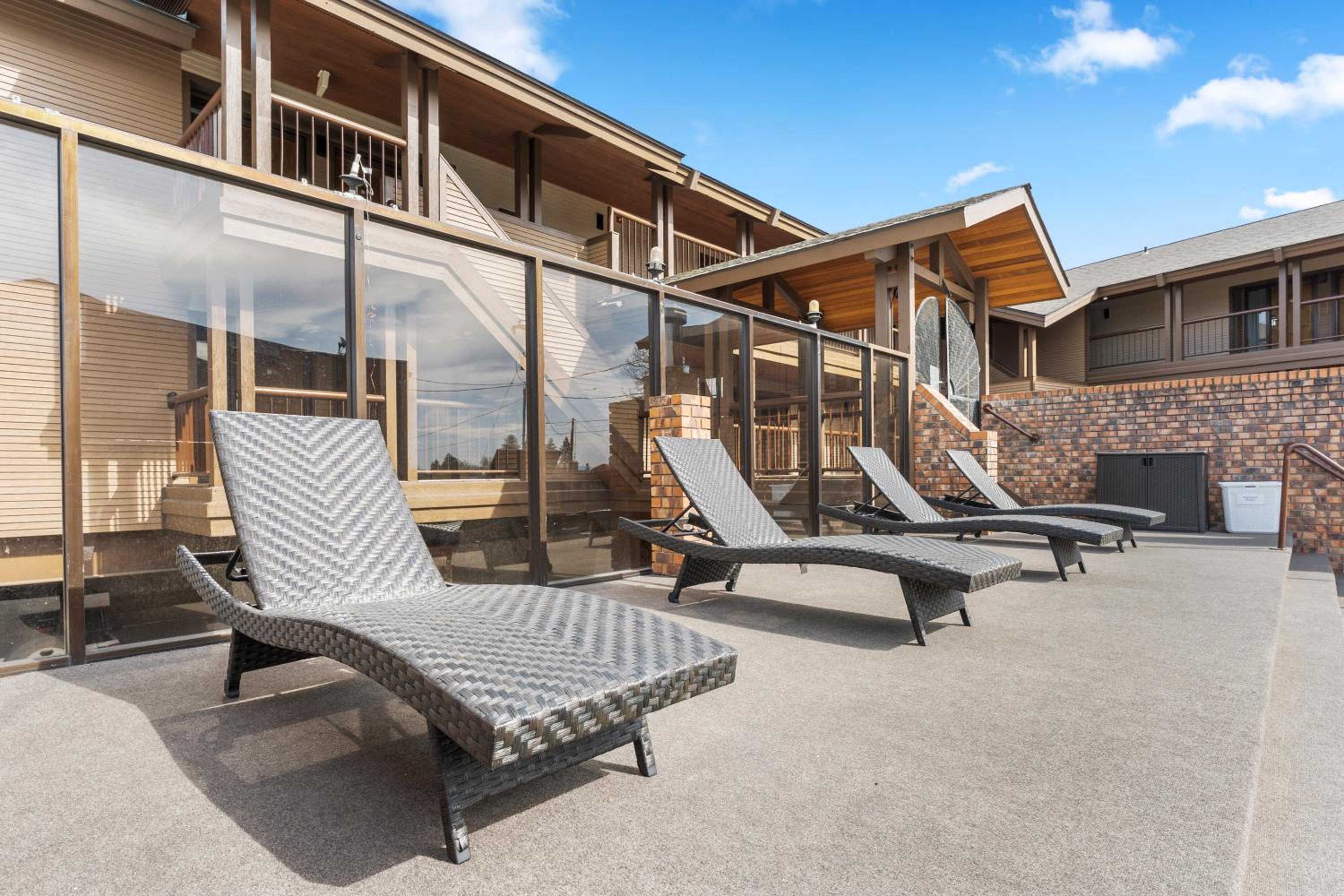 Sandpoint Vacations - Cedar Street Hotel  Suites - Property Image 28