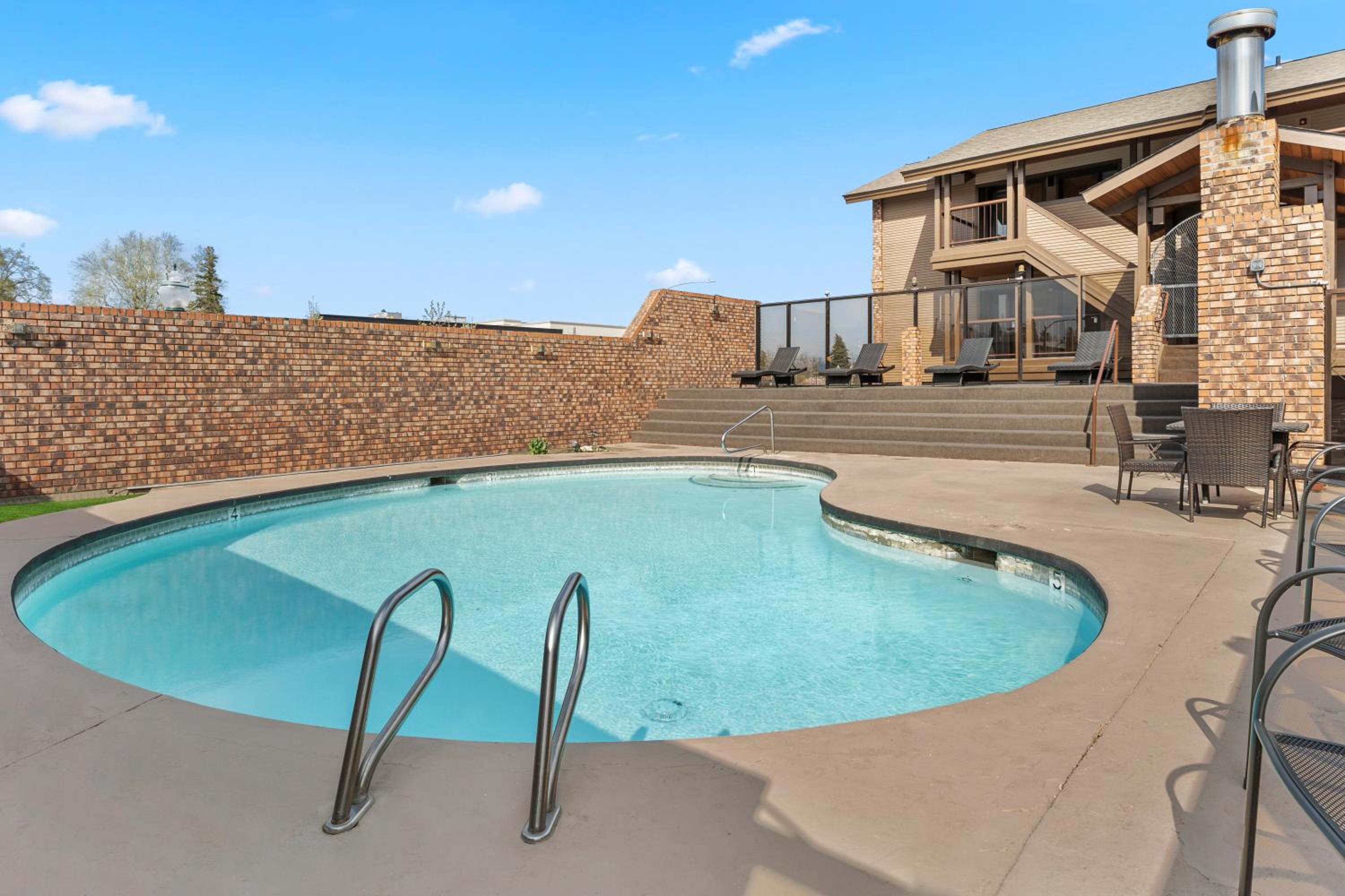 Sandpoint Vacations - Cedar Street Hotel  Suites - Property Image 13