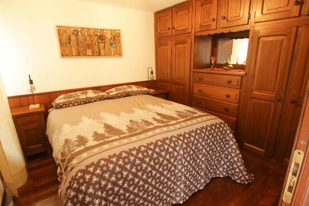 Maison Baradis - grazioso e tranquillo trilocale con vista montagne view 2