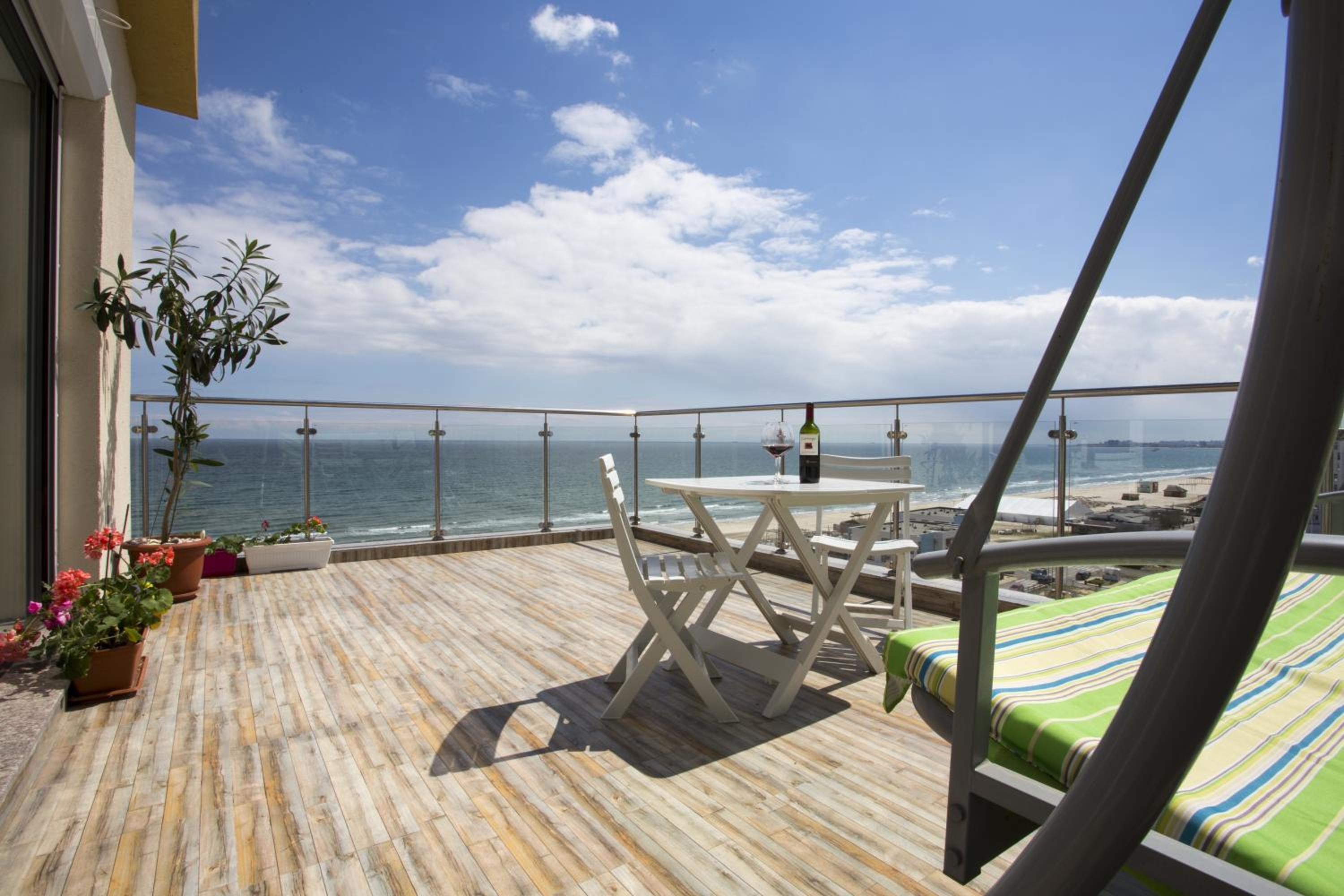 Sea View Penthouse Mamaia
