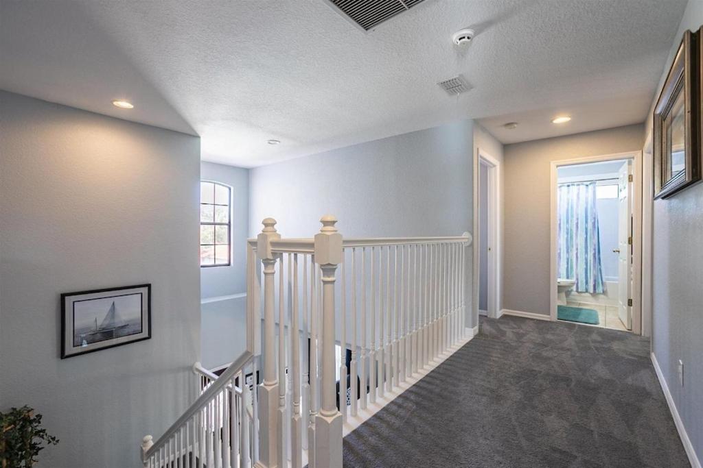 Lazy Breeze Villa- Poolspa, Gameroom, Near Disney