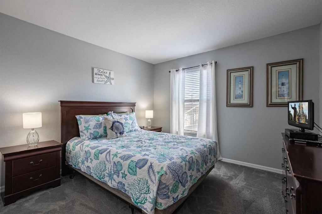 Lazy Breeze Villa- Poolspa, Gameroom, Near Disney