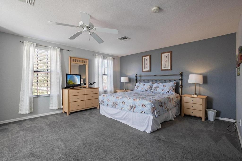 Lazy Breeze Villa- Poolspa, Gameroom, Near Disney