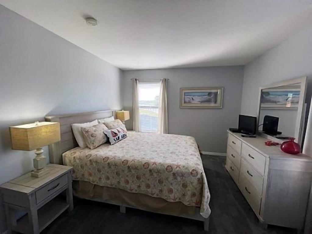 Lazy Breeze Villa- Poolspa, Gameroom, Near Disney