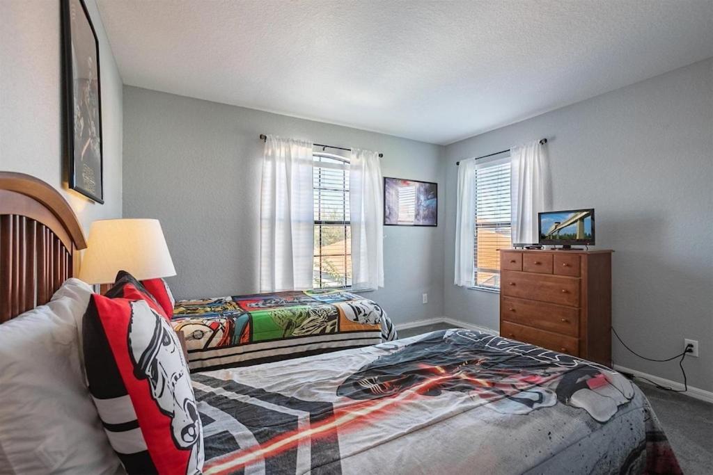 Lazy Breeze Villa- Poolspa, Gameroom, Near Disney